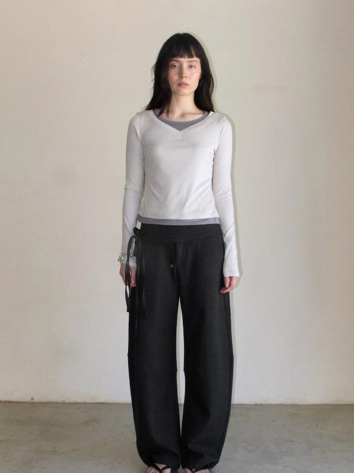 Mito de dar Crossover Waistband Deep Grey Curved Hem Lounge Pants