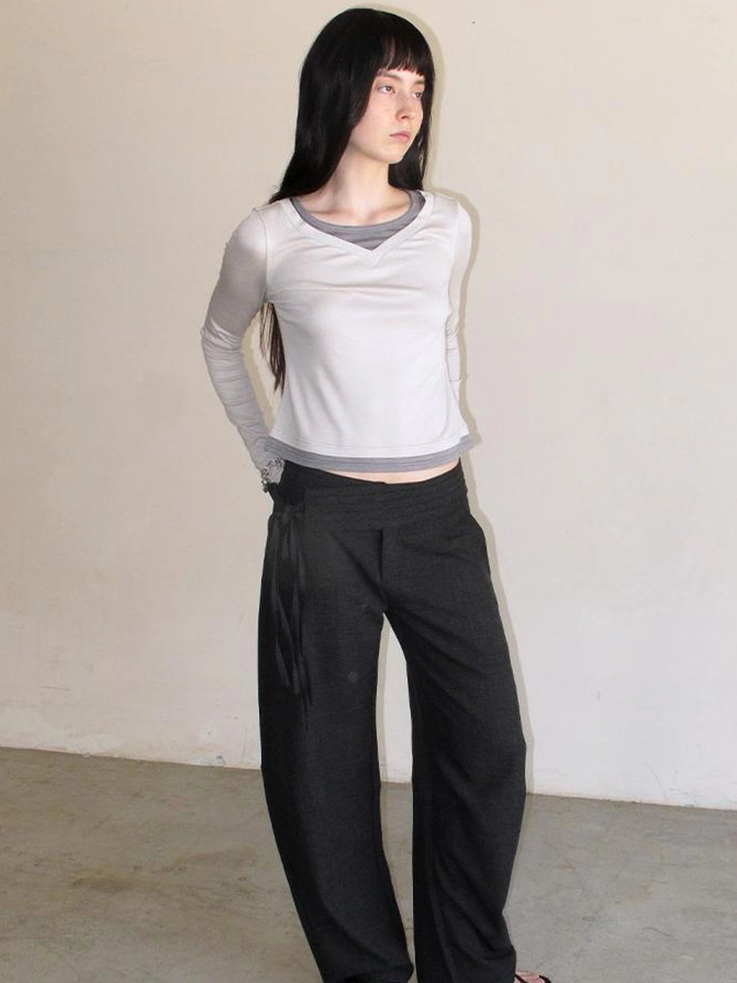 Mito de dar Crossover Waistband Deep Grey Curved Hem Lounge Pants