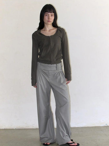Mito de dar Curved Brim Pleated Bamboo Cotton Cropped Hoodie
