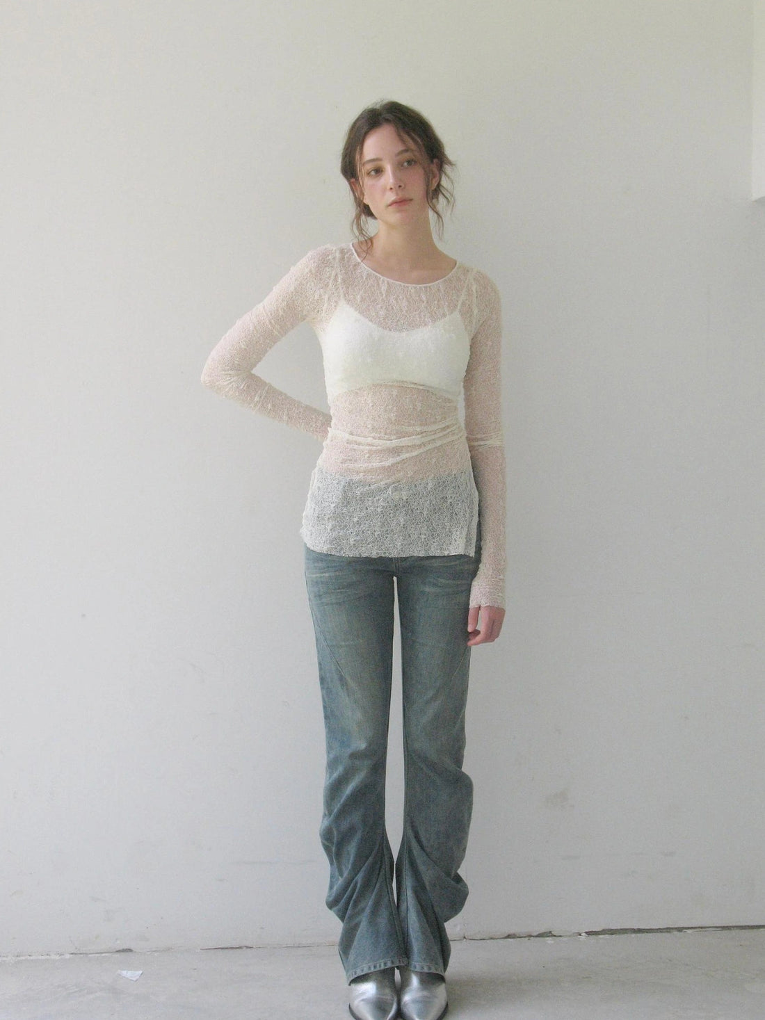 Mito de dar Elastic Hollow Lace Side Slit Knit Tee