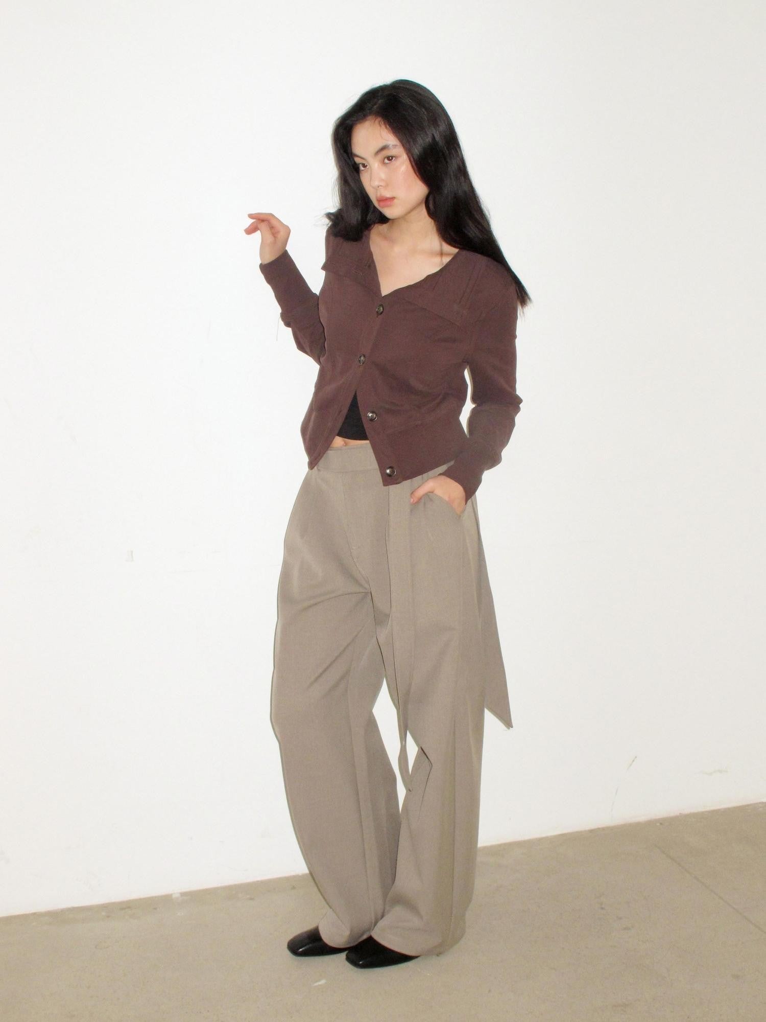 Mito de dar Grey Khaki Button Tie Pleated Micro Stretch Women&