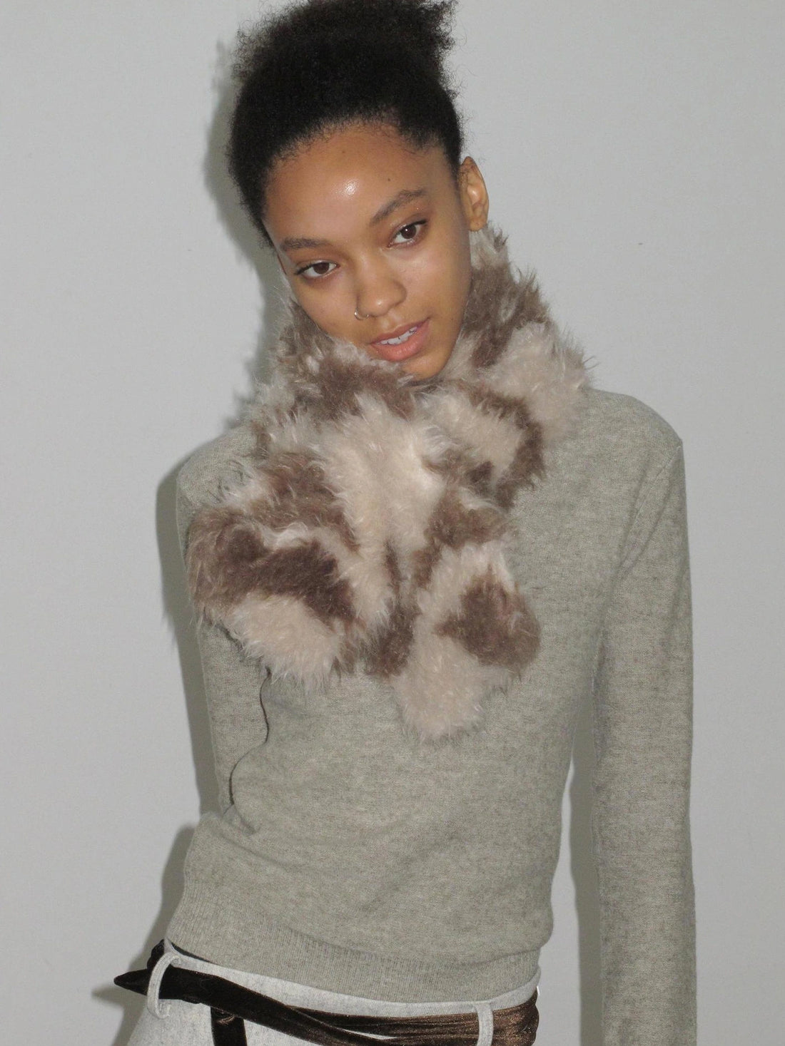 Mito de dar Interwoven Curly Wool Fur Short Scarf