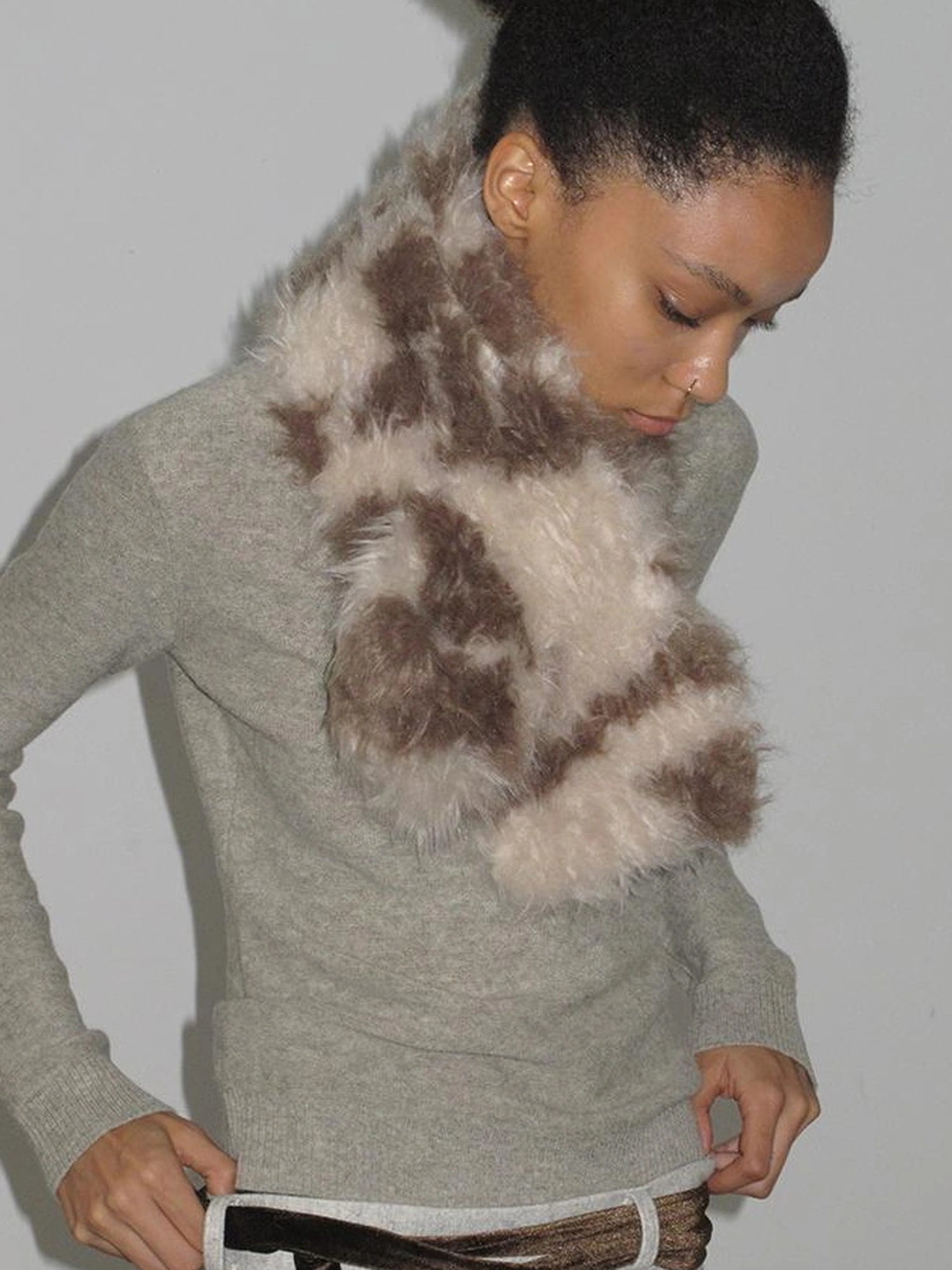 Mito de dar Interwoven Curly Wool Fur Short Scarf