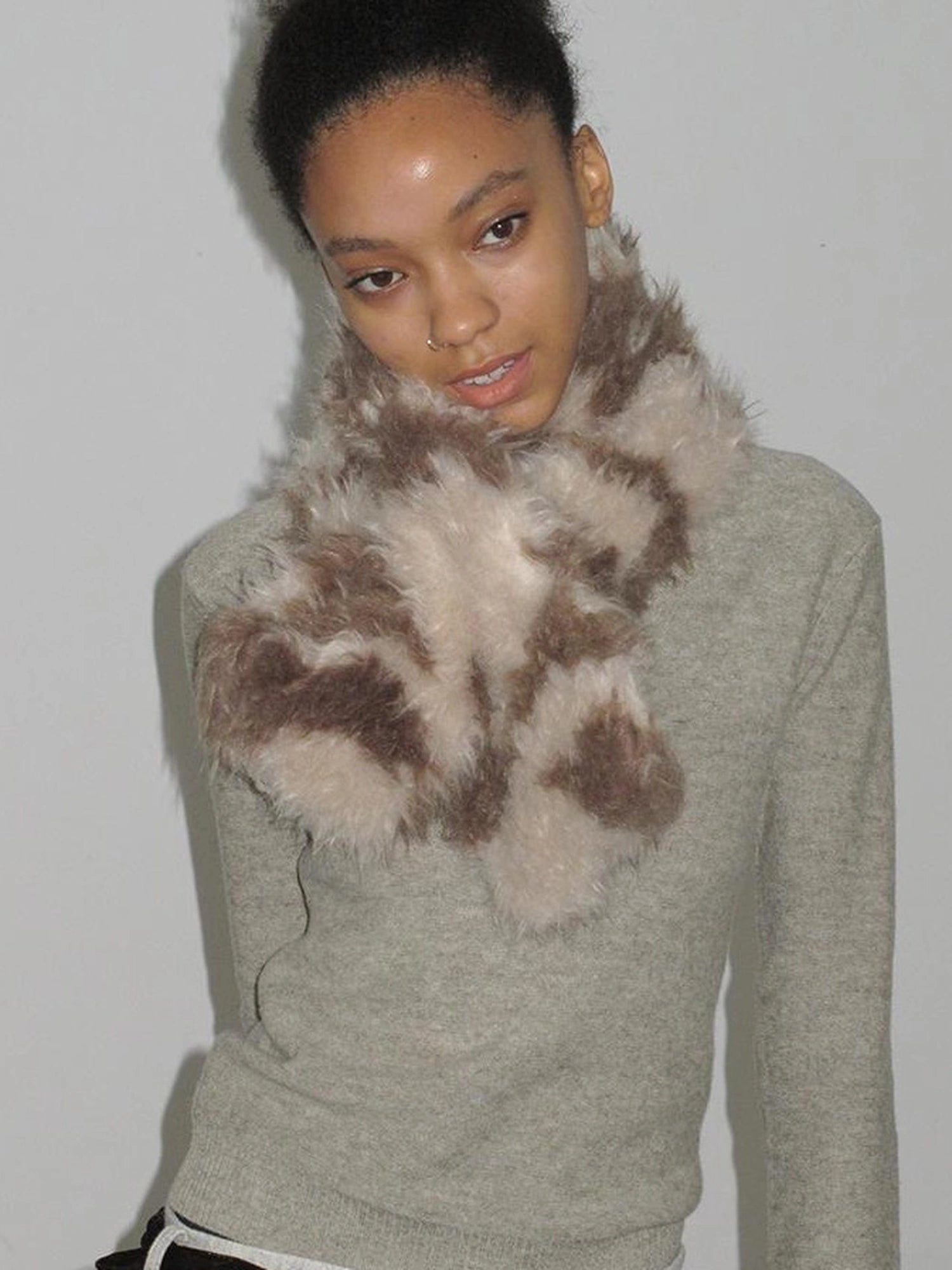 Mito de dar Interwoven Curly Wool Fur Short Scarf