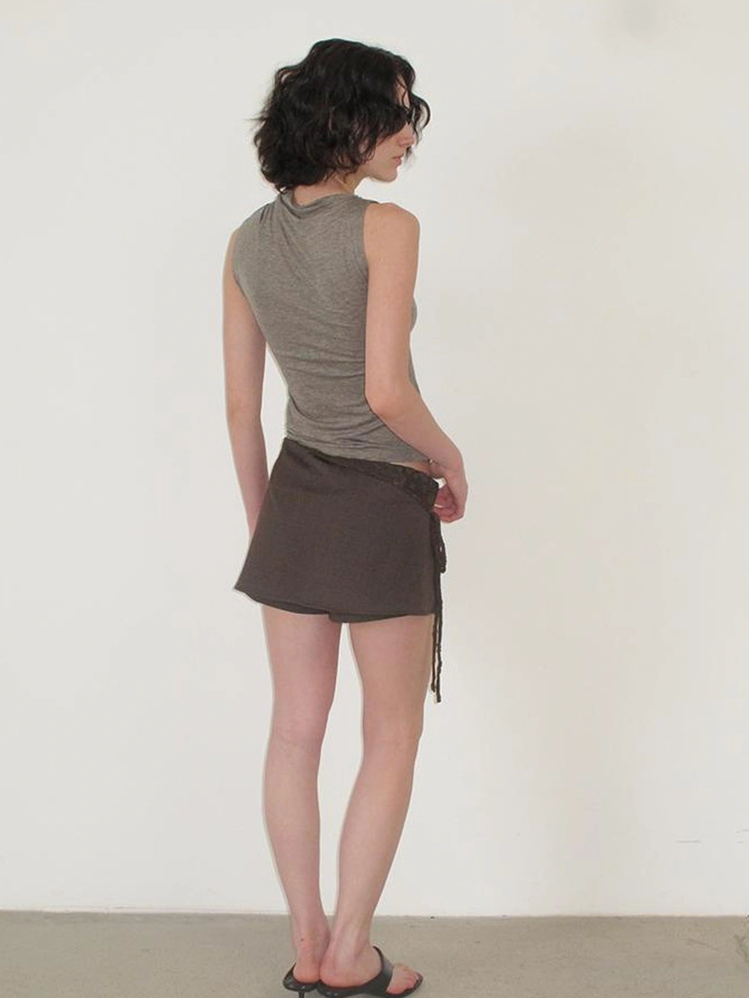 Mito de dar Low Saturation Gravel Brown Mixed Yarn Waistband Short Suit Skorts