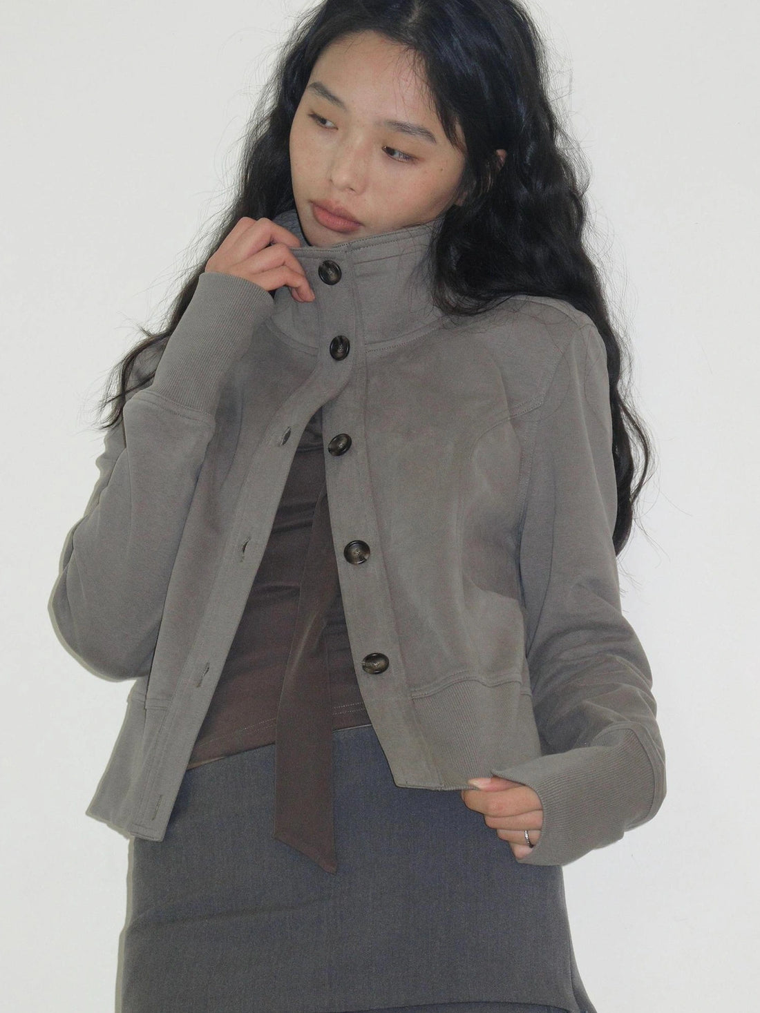 Mito de dar Matte Stand Collar Slim Fit Waist Cinched Urban Jacket