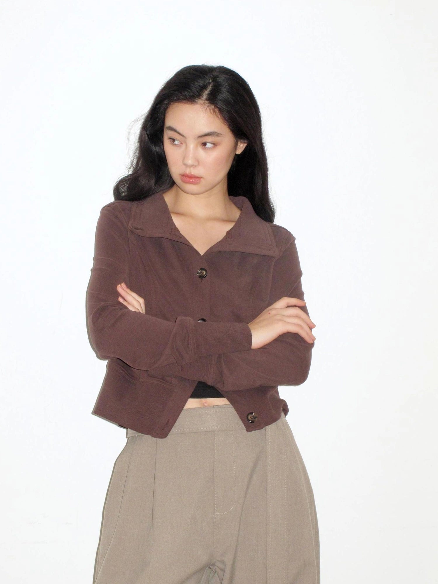 Mito de dar Matte Stand Collar Slim Fit Waist Cinched Urban Jacket