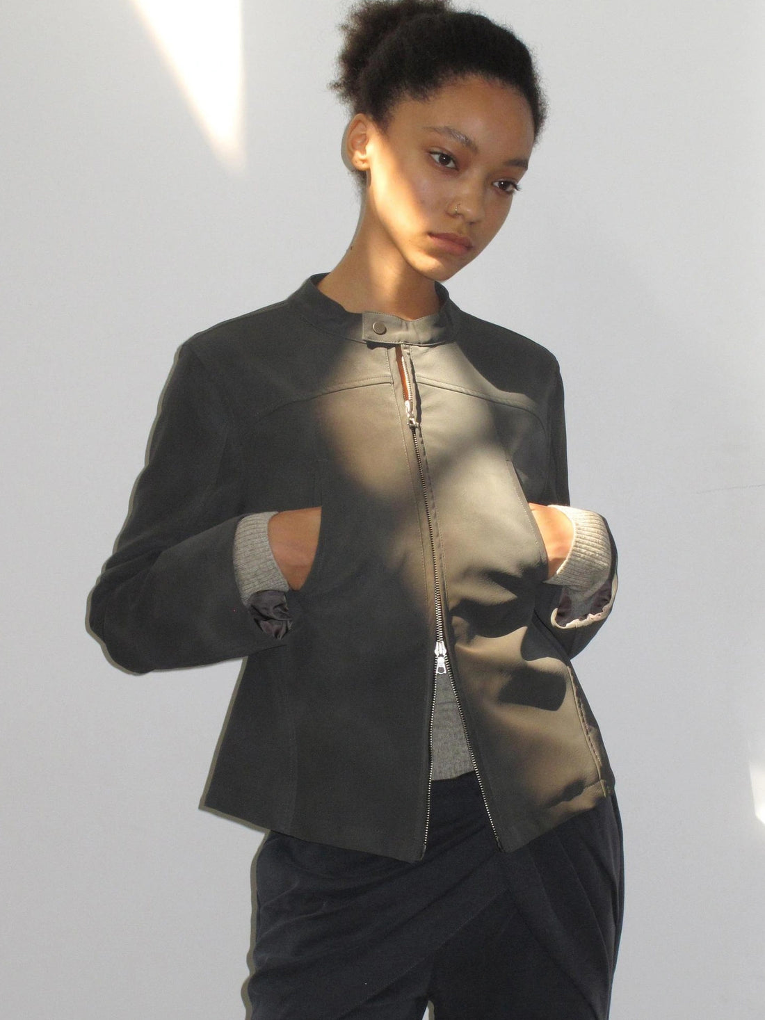 Mito de dar Misty Fit Short Leather Jacket