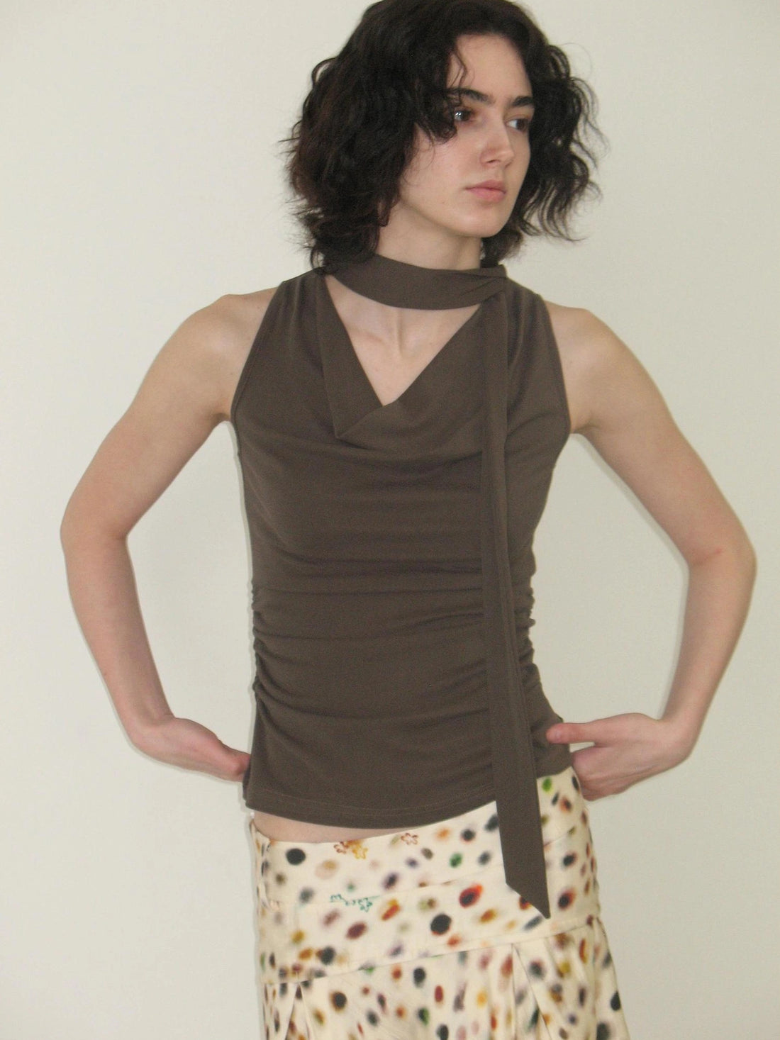 Mito de dar Modal Sand Washed V-neck Crossover Back Tank Top