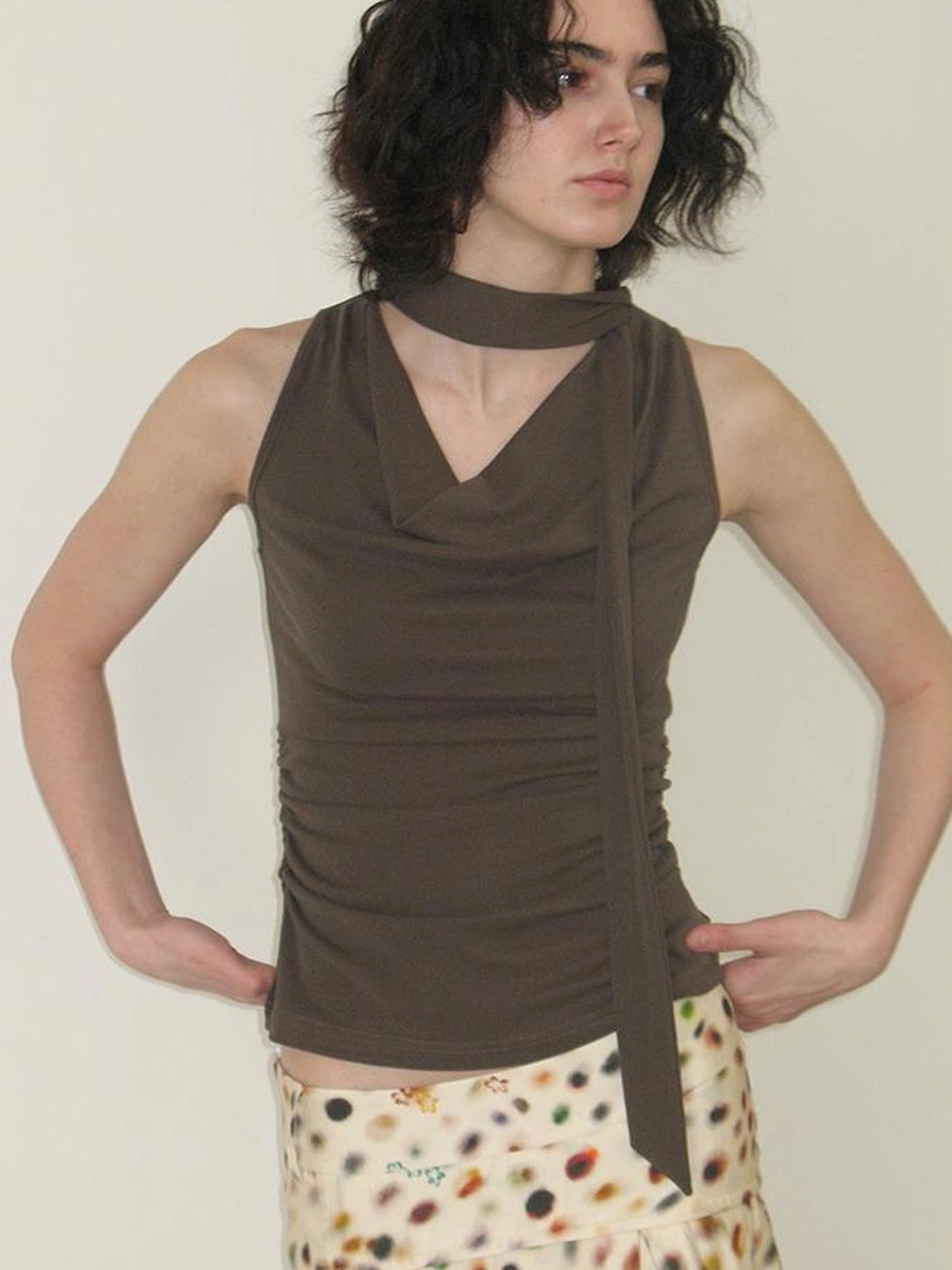 Mito de dar Modal Sand Washed V-neck Crossover Back Tank Top