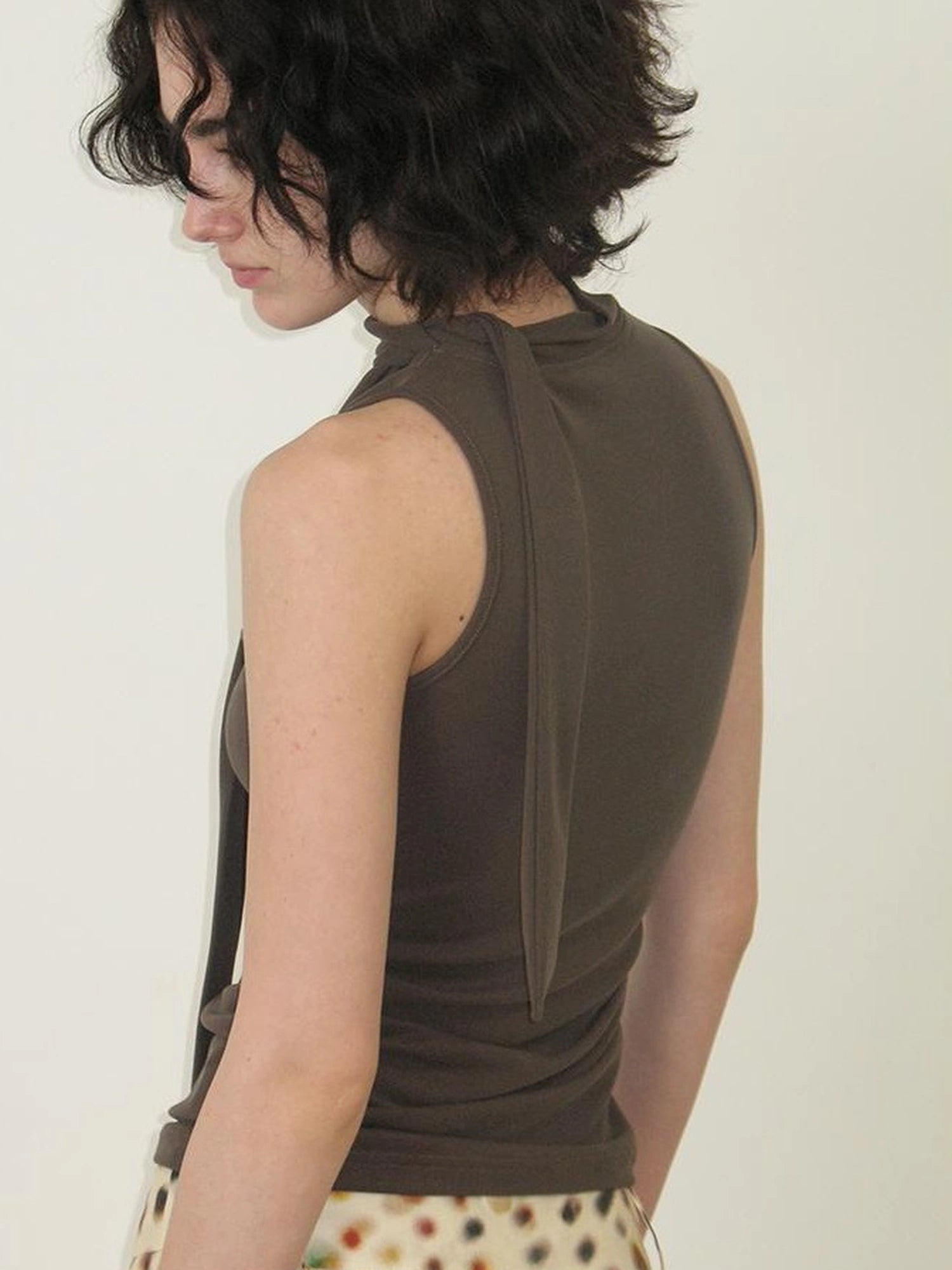 Mito de dar Modal Sand Washed V-neck Crossover Back Tank Top