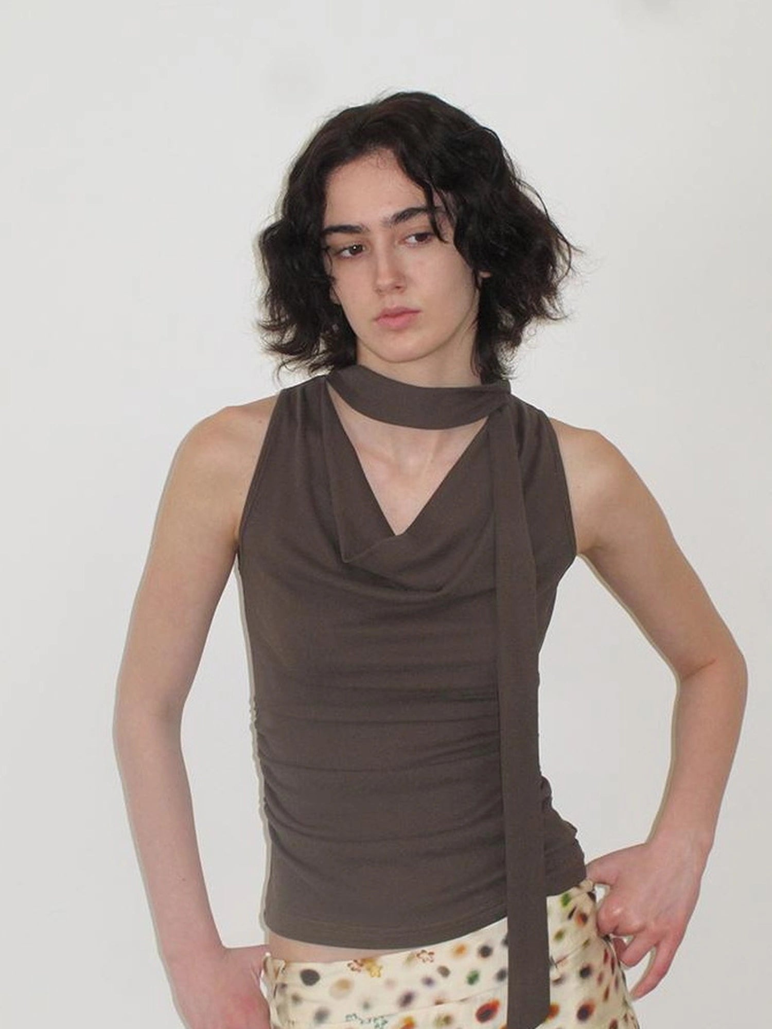 Mito de dar Modal Sand Washed V-neck Crossover Back Tank Top