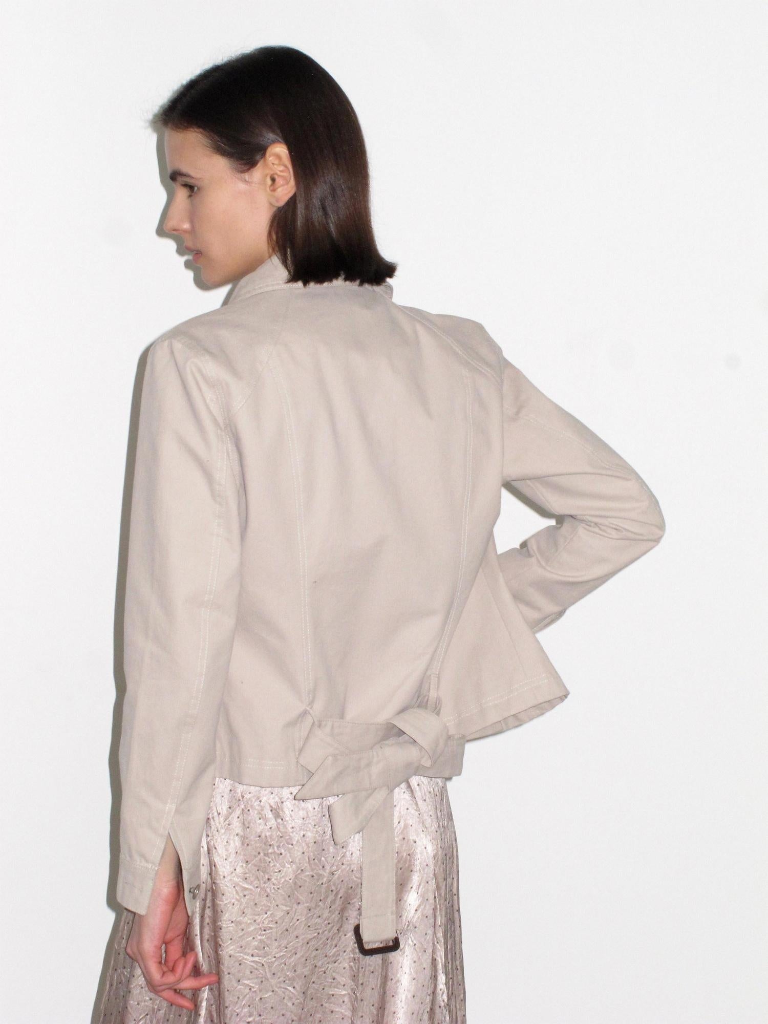 Mito de dar Shape Retaining Modal Casual Slim Tie Waist Women Cropped Button Jacket