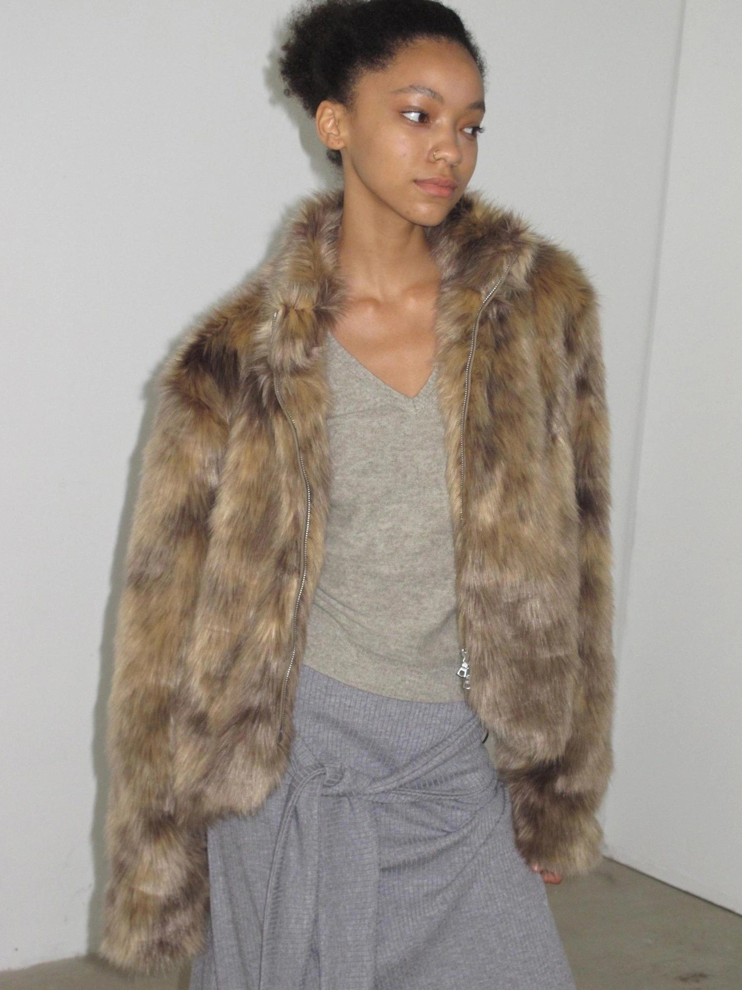 Mito de dar Short Dark Fox Brown Stand Collar Fur Coat