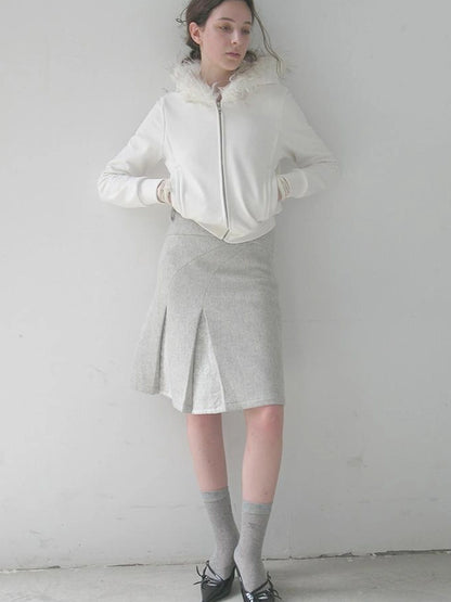 Mito de dar Short Slim Fit Hooded Fur Hoodie