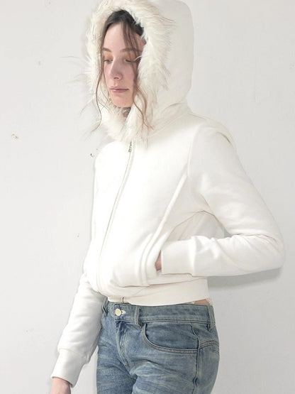Mito de dar Short Slim Fit Hooded Fur Hoodie