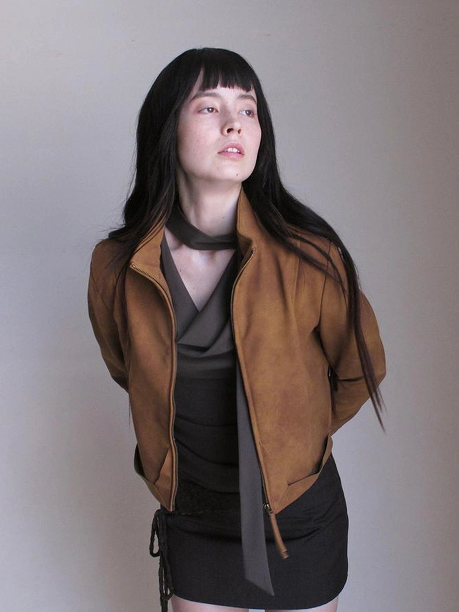 Mito de dar Short Stand Collar Suede Jacket With Ribbed Cuffs