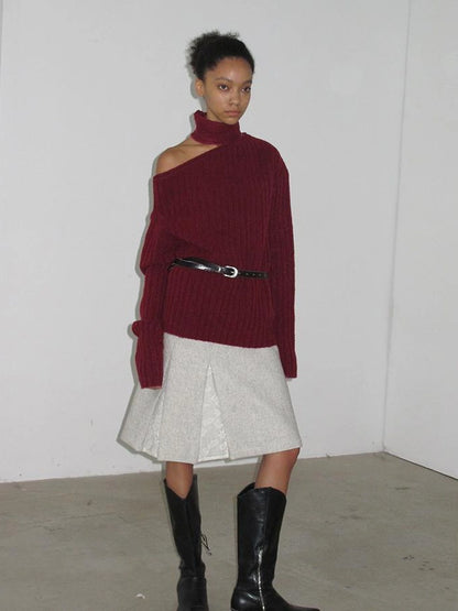 Mito de dar Slanted Shoulder Coarse Knit Cherry Red Wool Sweater With Detachable Scarf