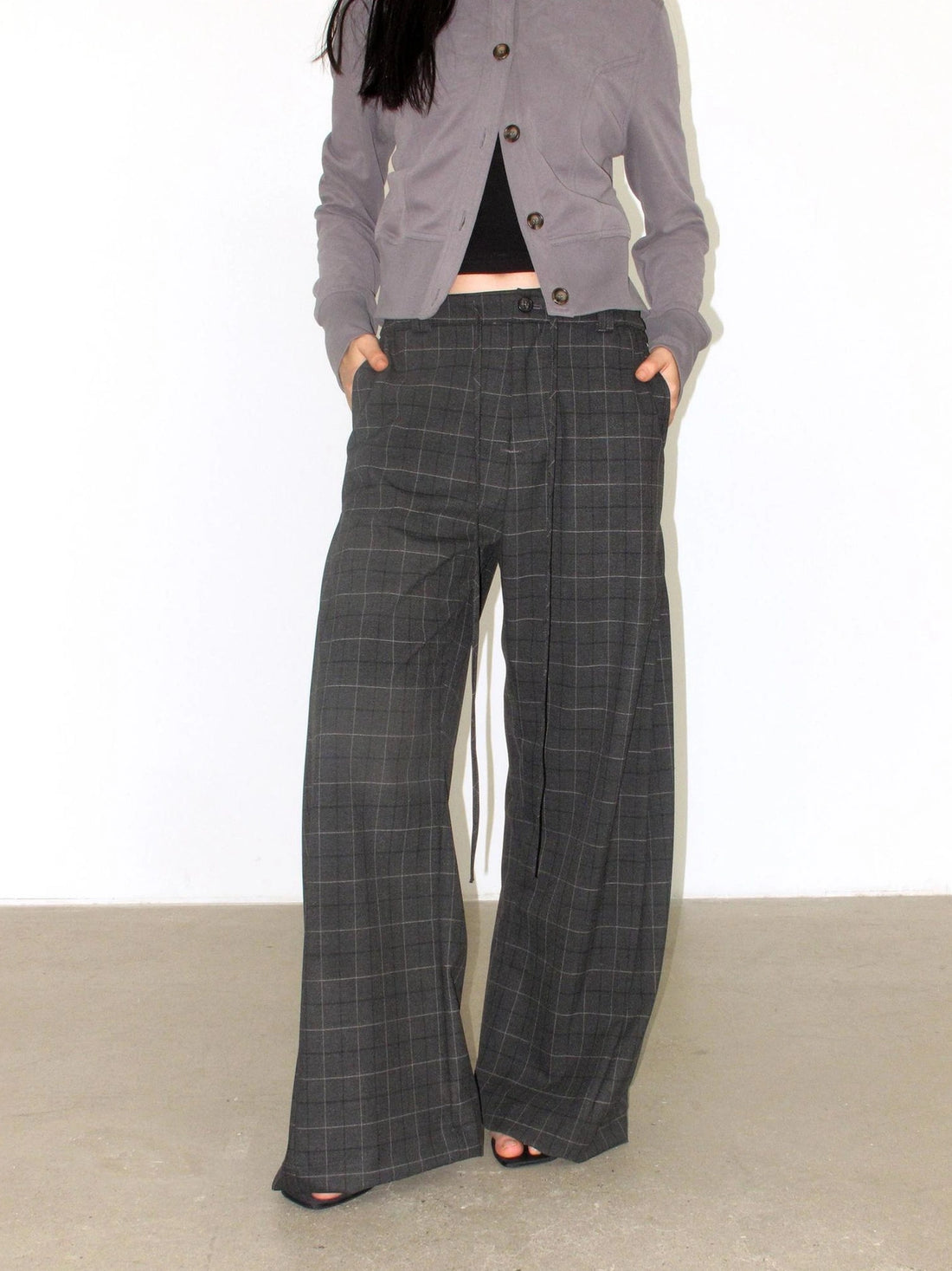 Mito de dar Slit Side Pleated Grey Plaid Wide Leg Pants