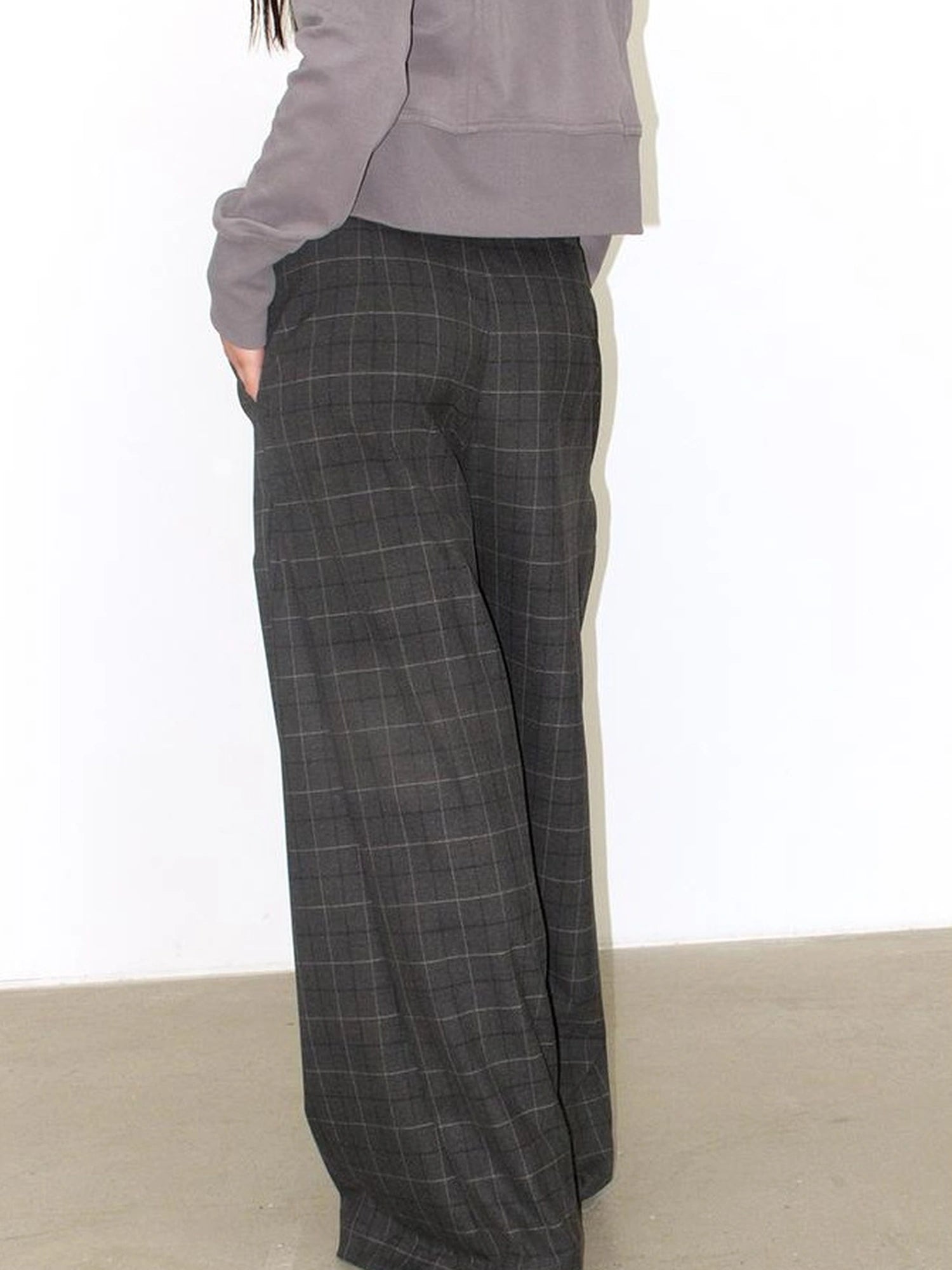 Mito de dar Slit Side Pleated Grey Plaid Wide Leg Pants