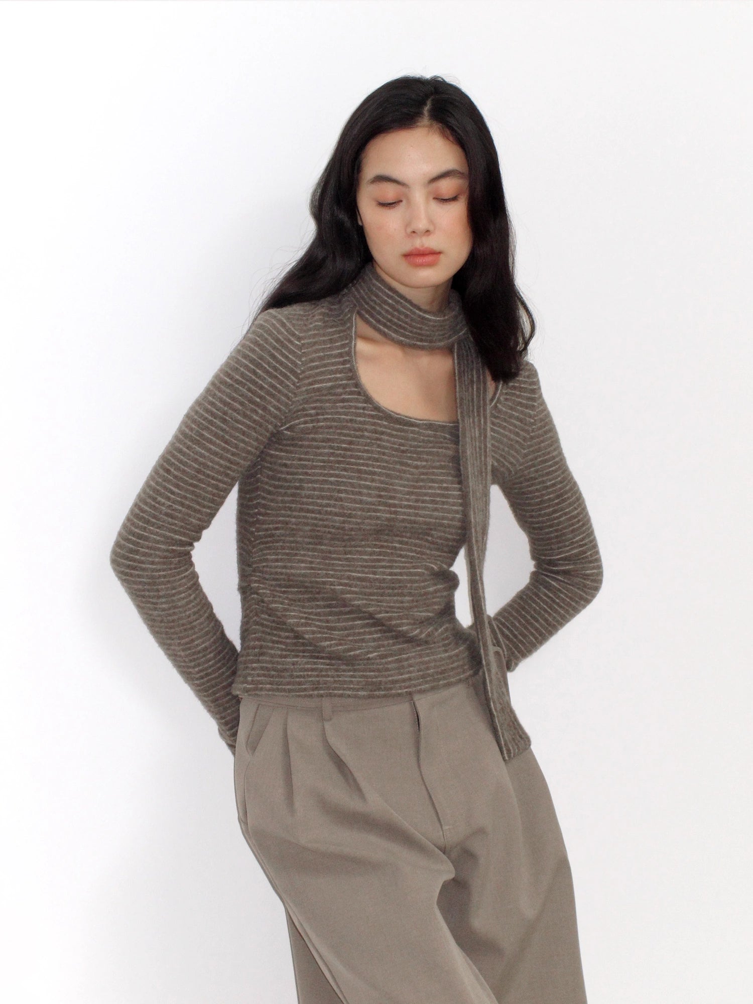 Mito_de_dar_Soft_Fluffy_Ribbed_Lace_Up_Long_Sleeve_Shirt_MISSTT