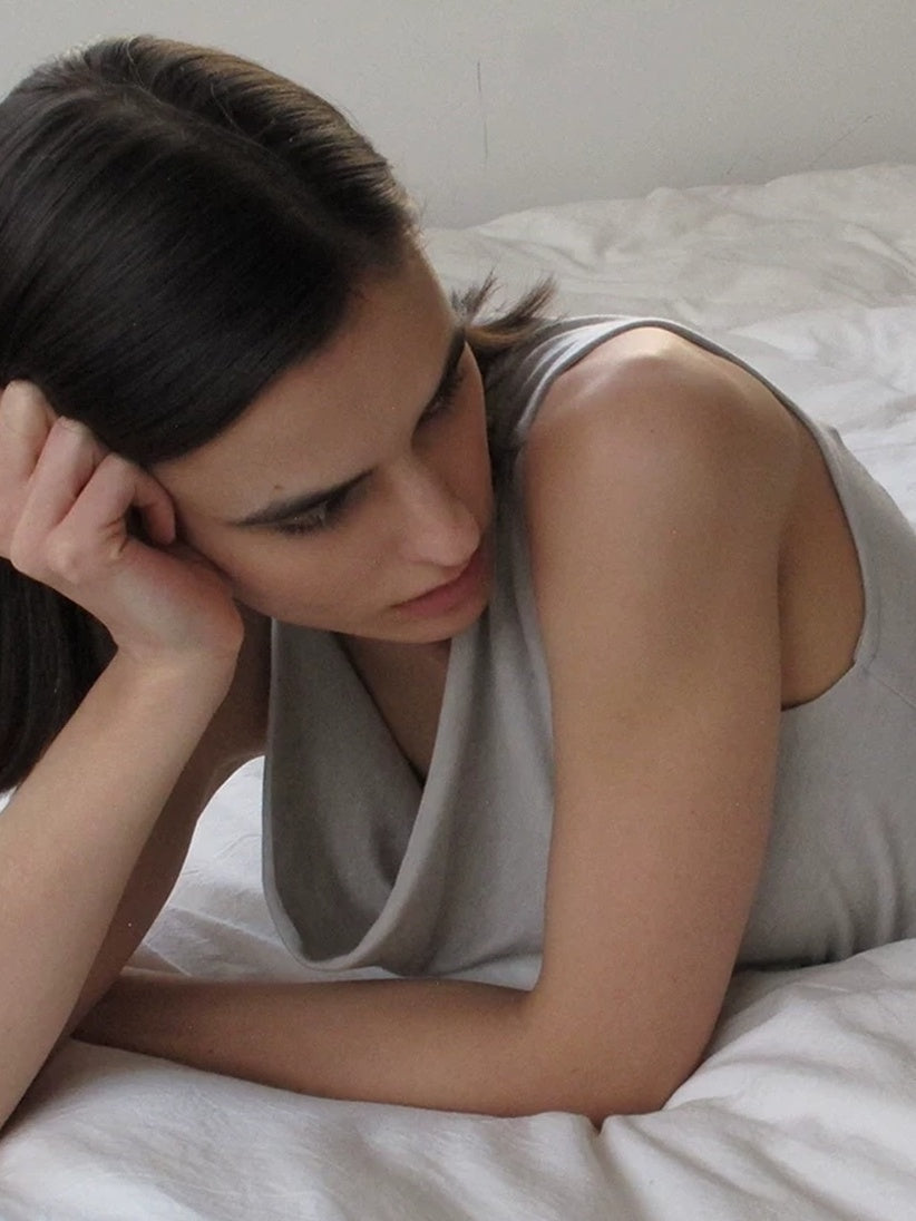 Mito de dar Soft Lyocell Wool Knit Irregular Hem Sleeveless Side Zip Slim Midi Dresses