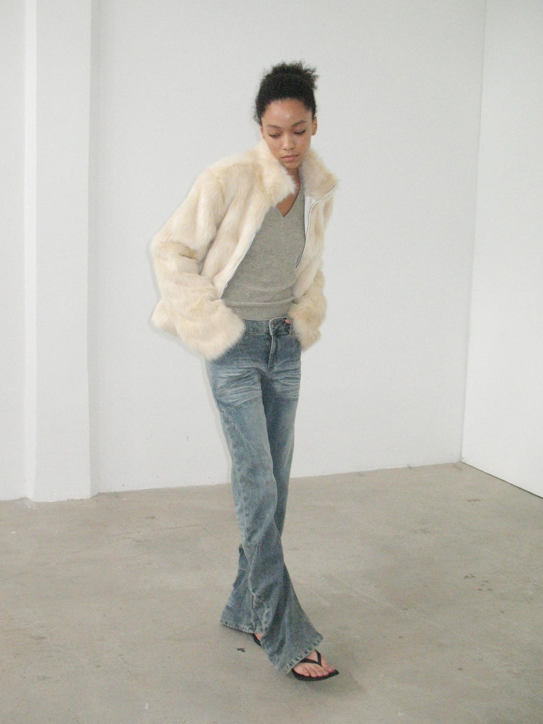 Twisted Curve Vintage Low Rise Flared Jeans