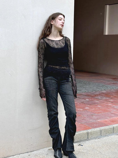 Twisted Curve Vintage Low Rise Flared Jeans