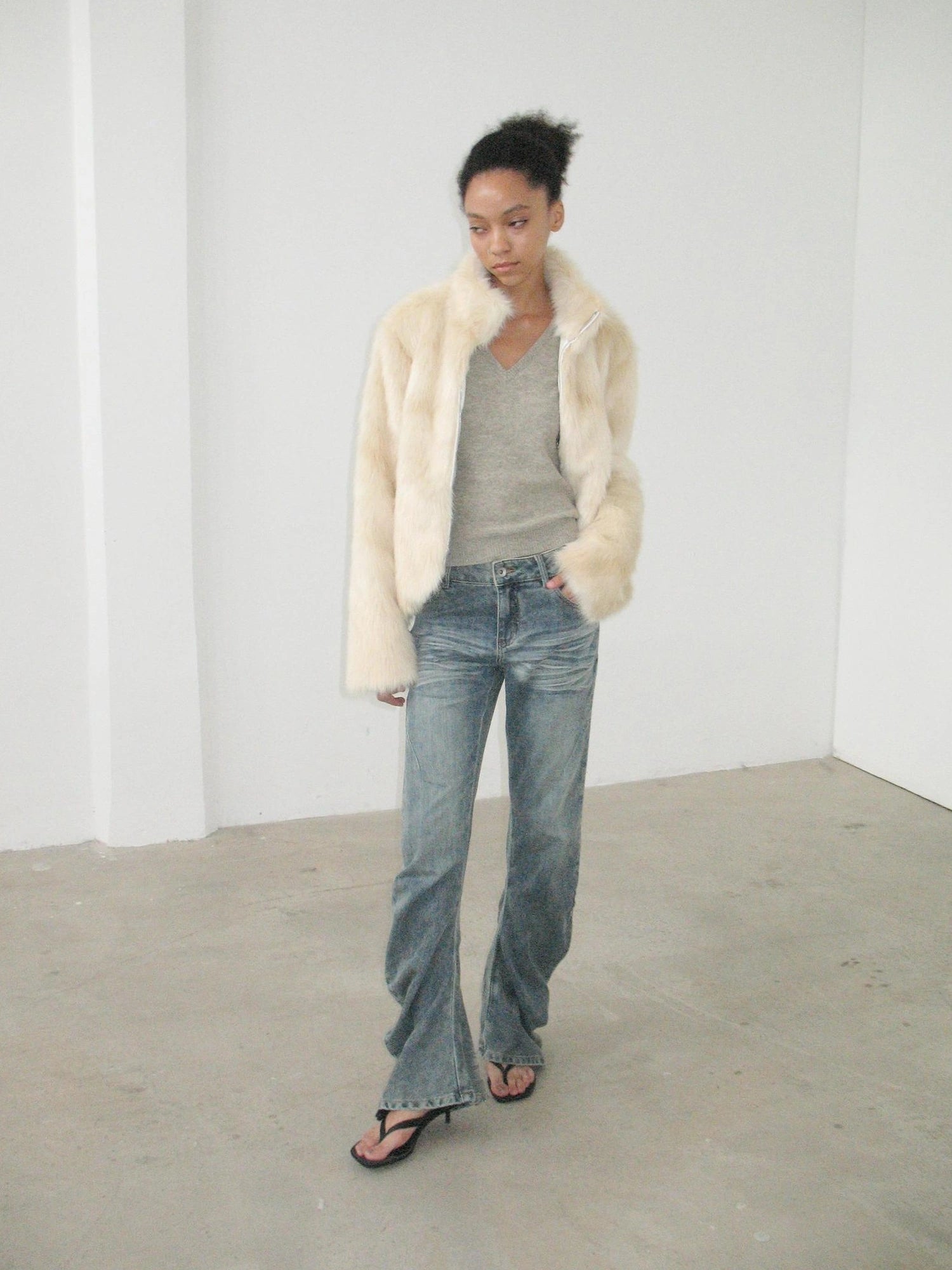 Twisted Curve Vintage Low Rise Flared Jeans