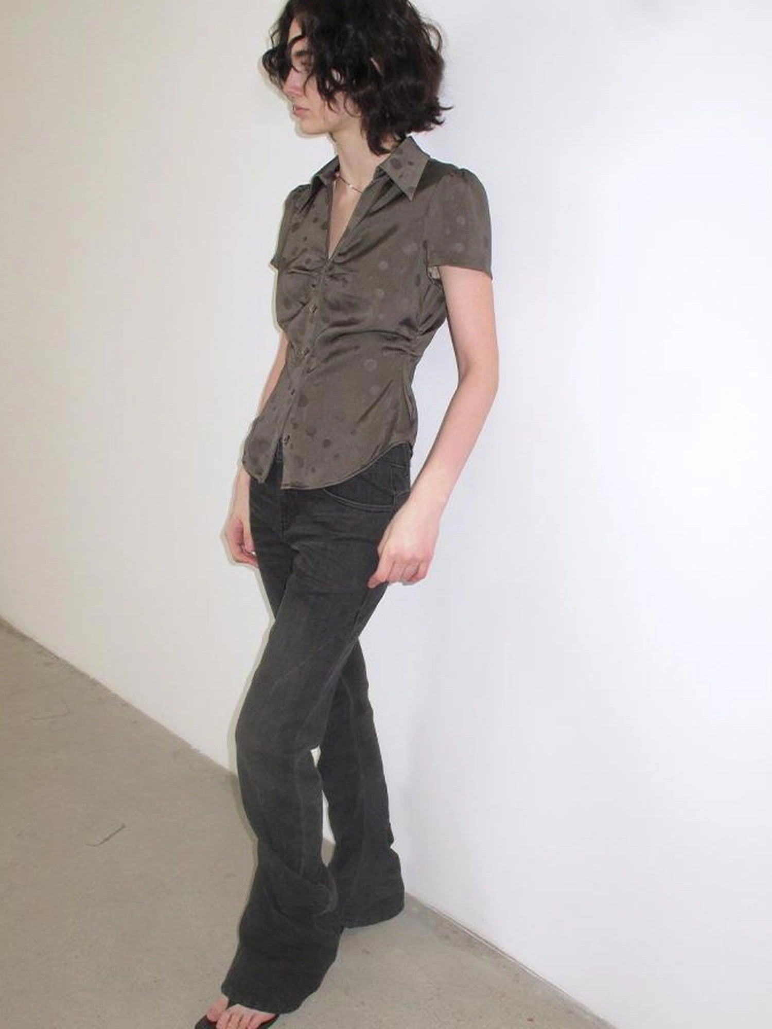 Mito de dar V-Neck Polka Dot Waist Cinched Office Shirt