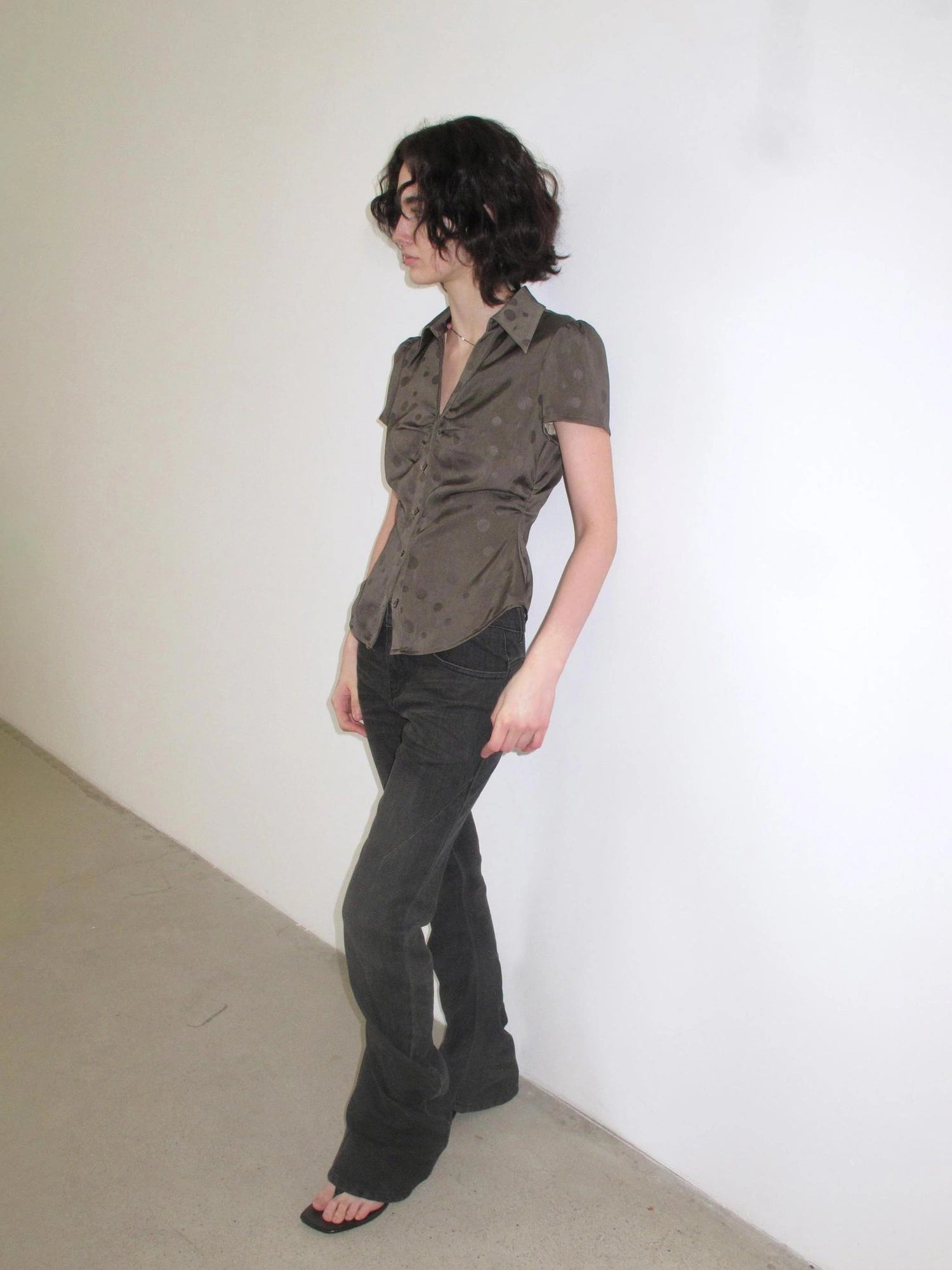 Mito de dar V-Neck Polka Dot Waist Cinched Office Shirt
