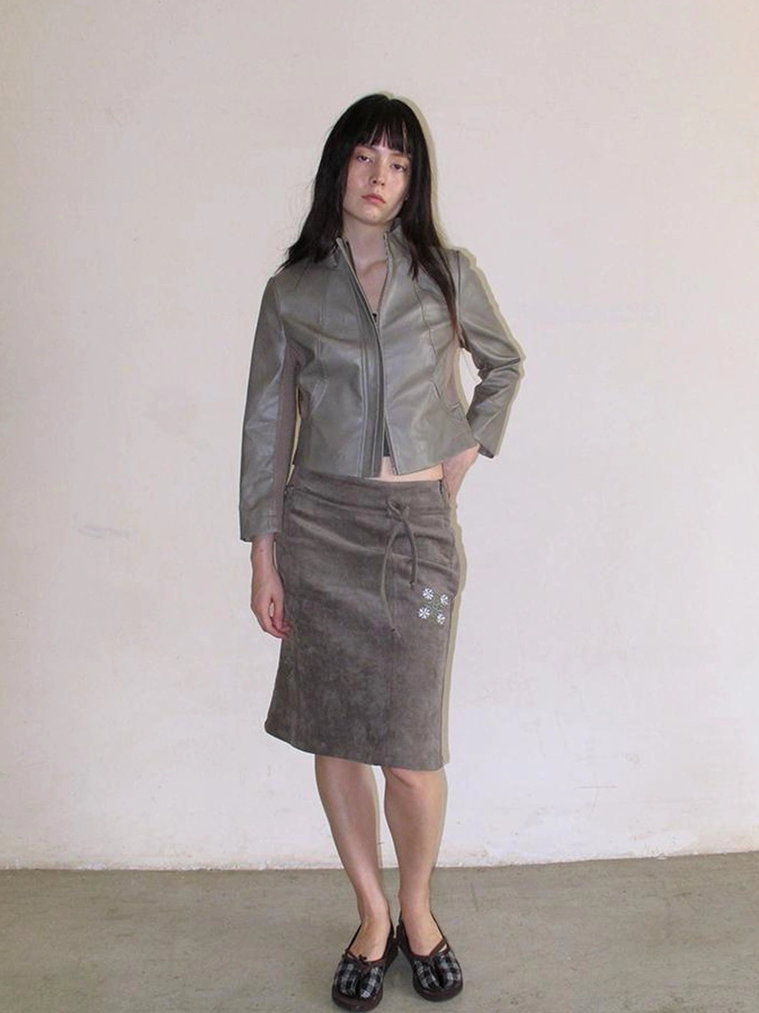 Mito de dar Vintage Embroidered Suede A Line Skirt