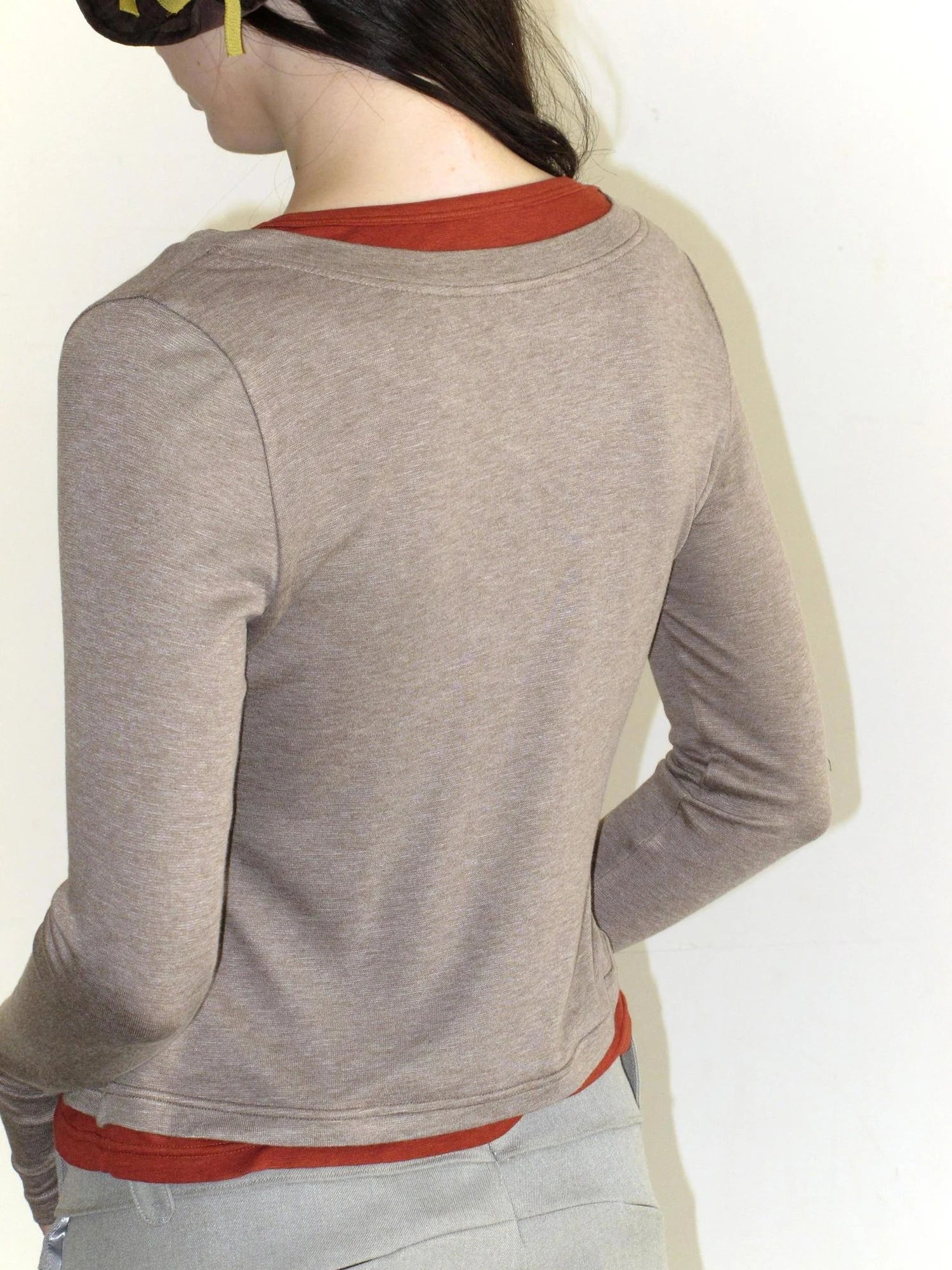 Mito de dar Wool Blend Knit Contrast Color Pleated Long Sleeve Shirt