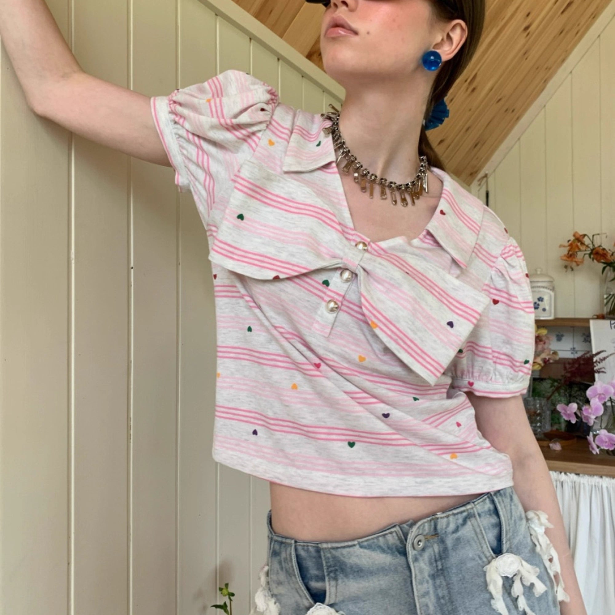 制造（后花园）------人人爱花裙_Moisture_Wicking_Slim_Fit_V_Neck_Puff_Sleeve_Bow_Women_Cross_Heart_Print_T-Shirt_MISSTT
