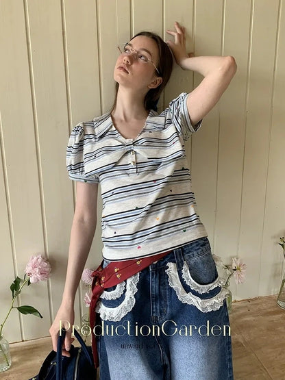 制造（后花园）------人人爱花裙 Moisture Wicking Slim Fit V Neck Puff Sleeve Bow Women Cross Heart Print T-Shirt