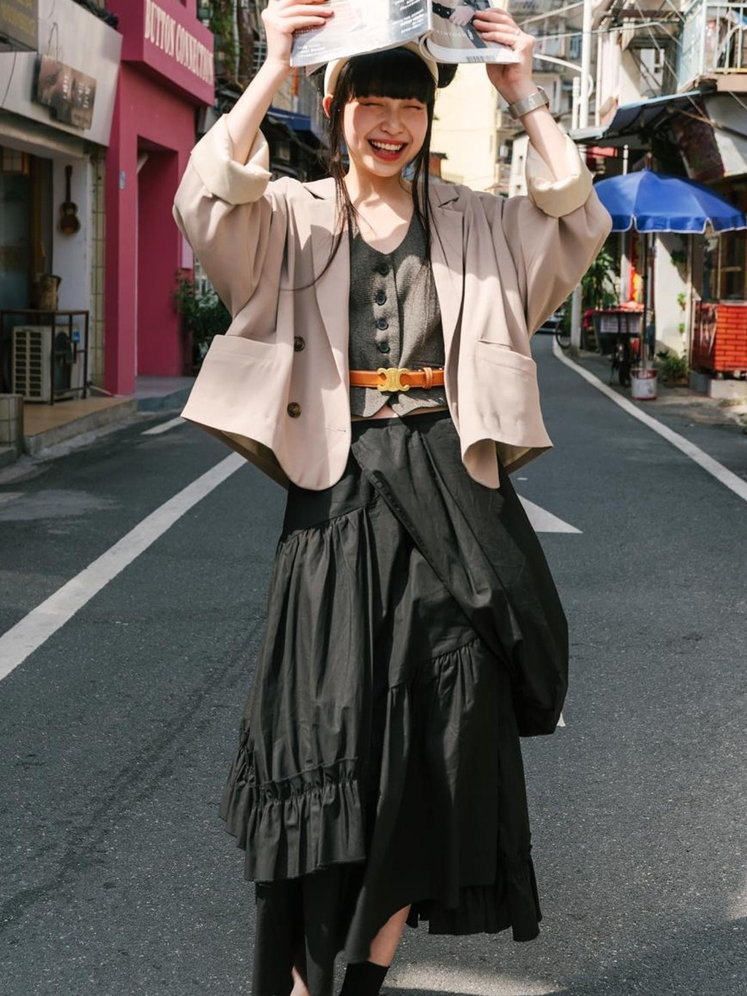 Sweet Mi Moonlit Asymmetry Shirring Pleated Skirt