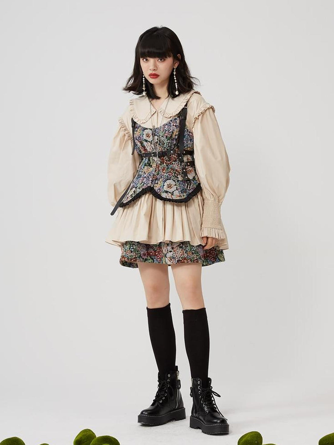 Sweet Mi Moonlit Revolution Lace Shirring Bustier Set