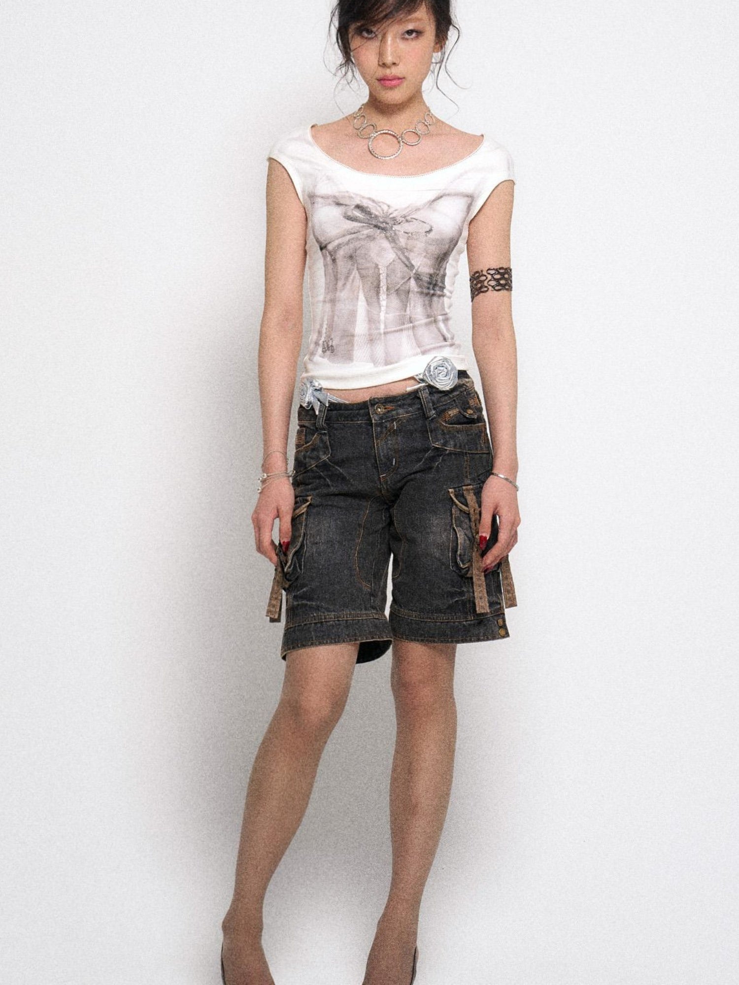 Flowers birds Market Multi-Pocket Vintage Washed Denim Low-Rise Design Shorts