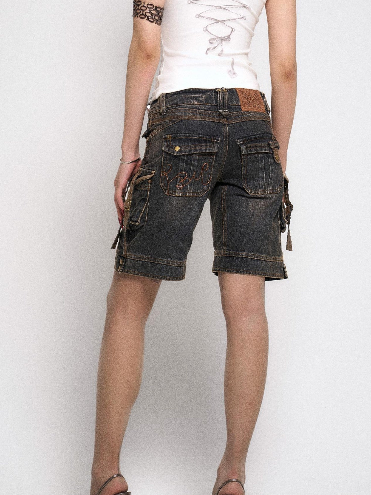 Flowers birds Market Multi-Pocket Vintage Washed Denim Low-Rise Design Shorts