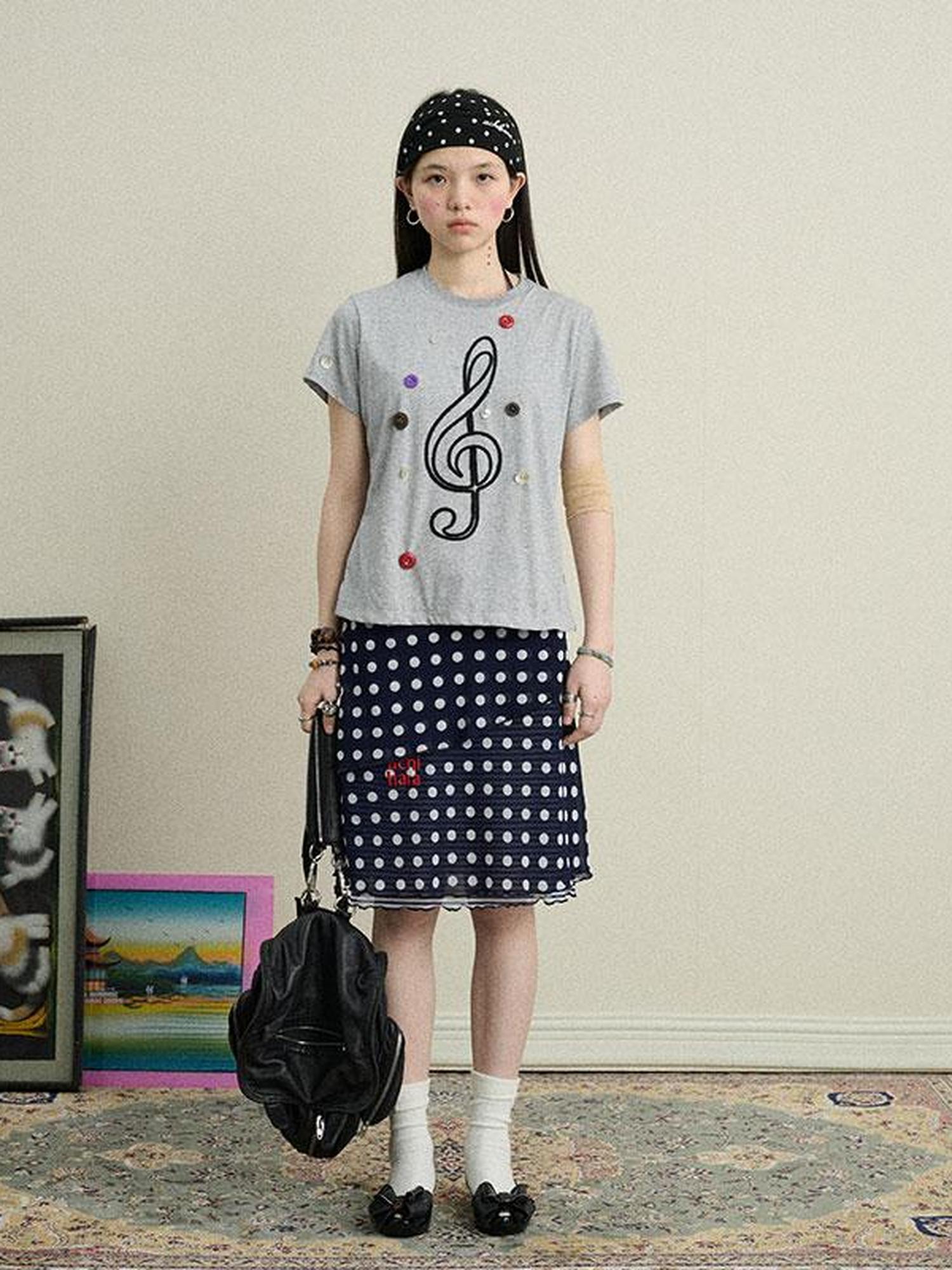 Achihara Music Button Embroidered Tc Fabric Short Sleeve T-Shirt