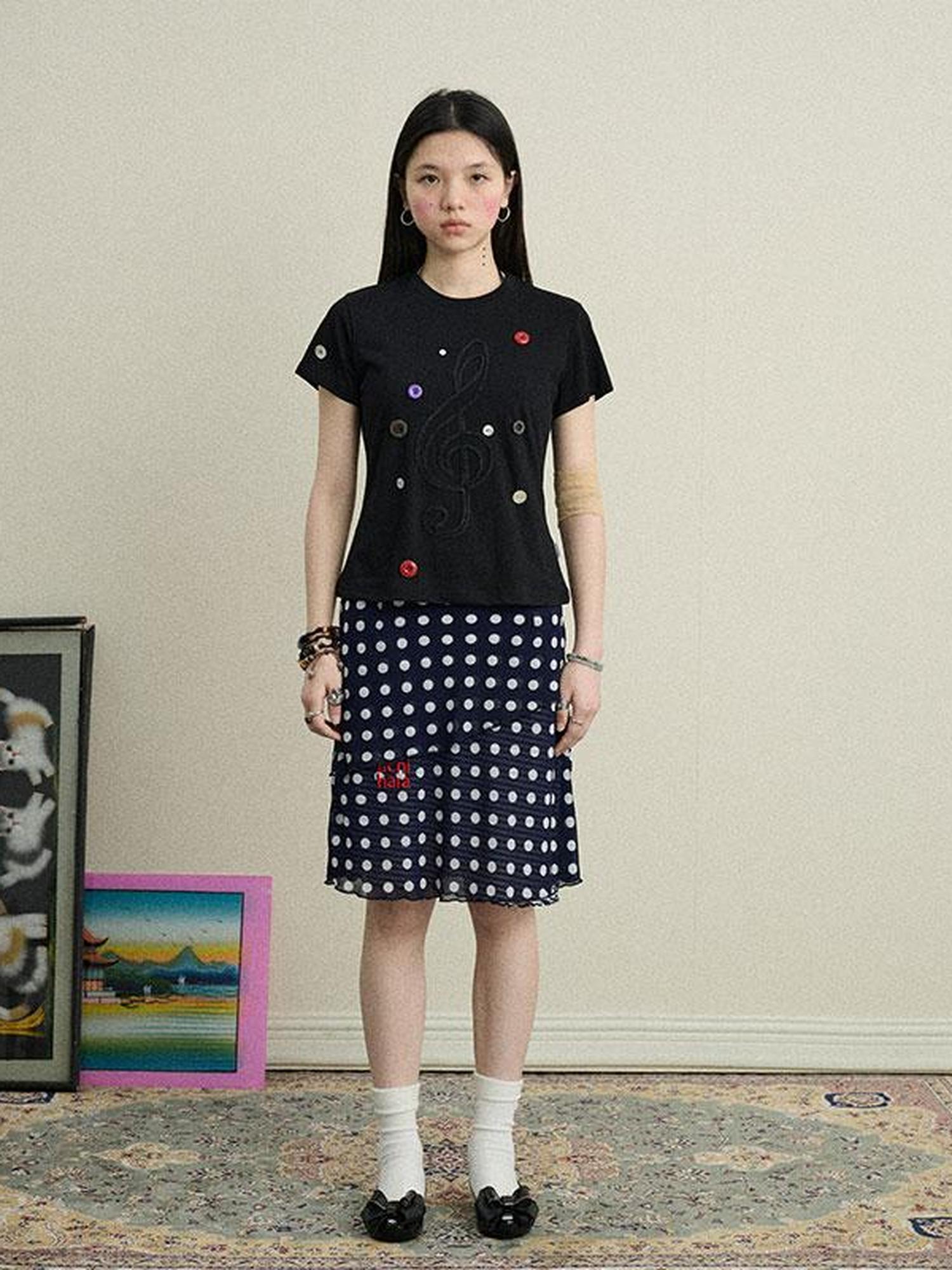 Achihara Music Button Embroidered Tc Fabric Short Sleeve T-Shirt