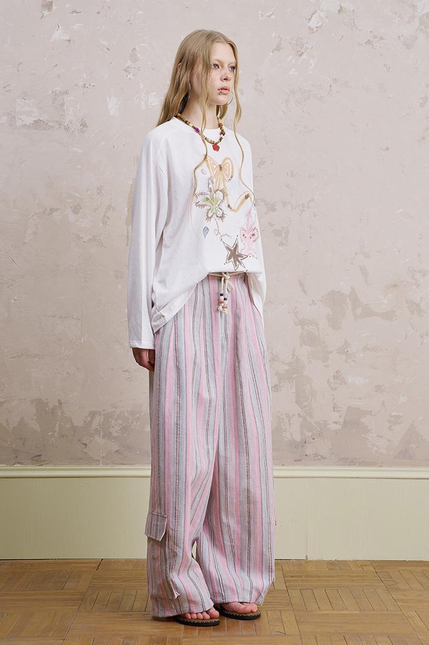 DIDDI MODA Mystic Star Ribbon Embellished Tee