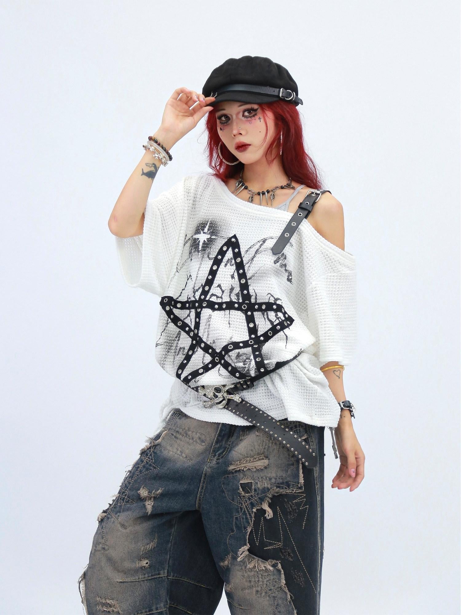 NANAICHILLI Moisture Wicking Loose Fit Street Angled Neckline Geometric Print T-Shirt