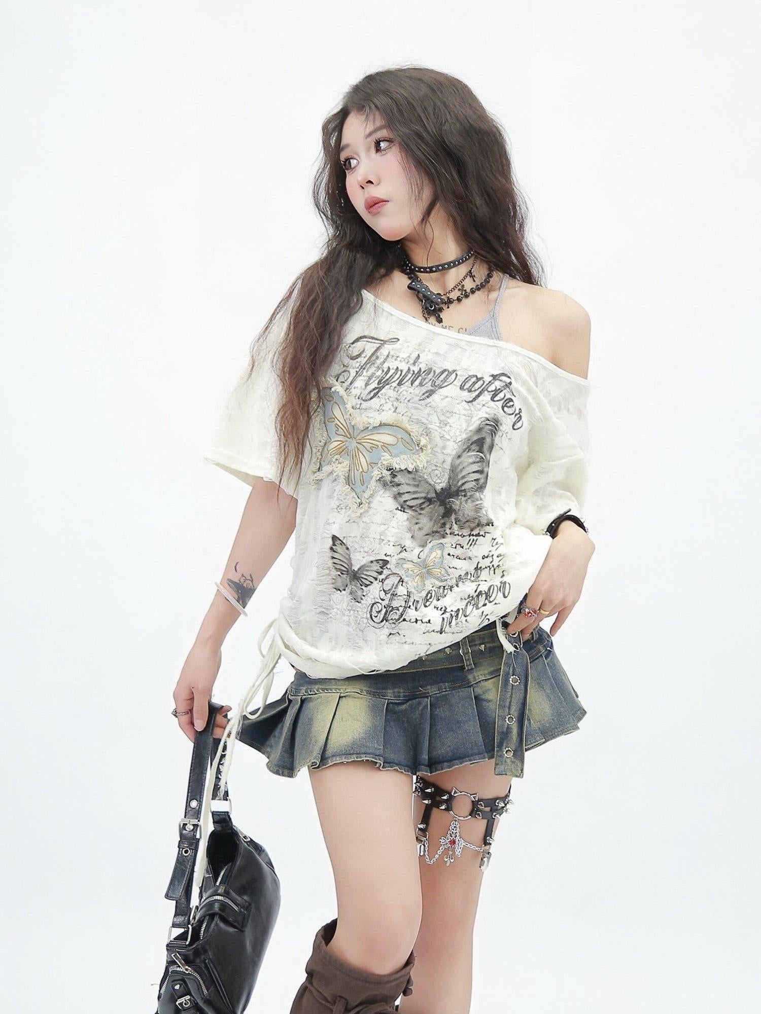 NANAICHILLI Soft Breathable Casual Loose Asymmetric Neck Women Mist Butterfly Print T-Shirt