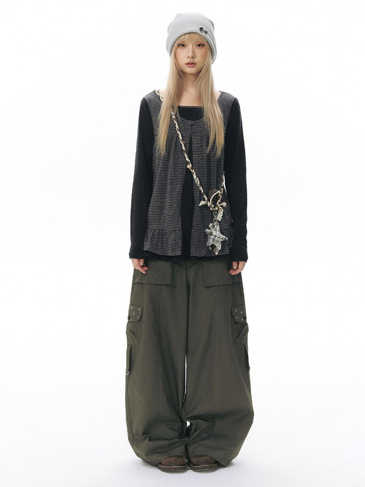 NAPSNAPS Five Star Embroidered Low Rise Wide Leg Women&