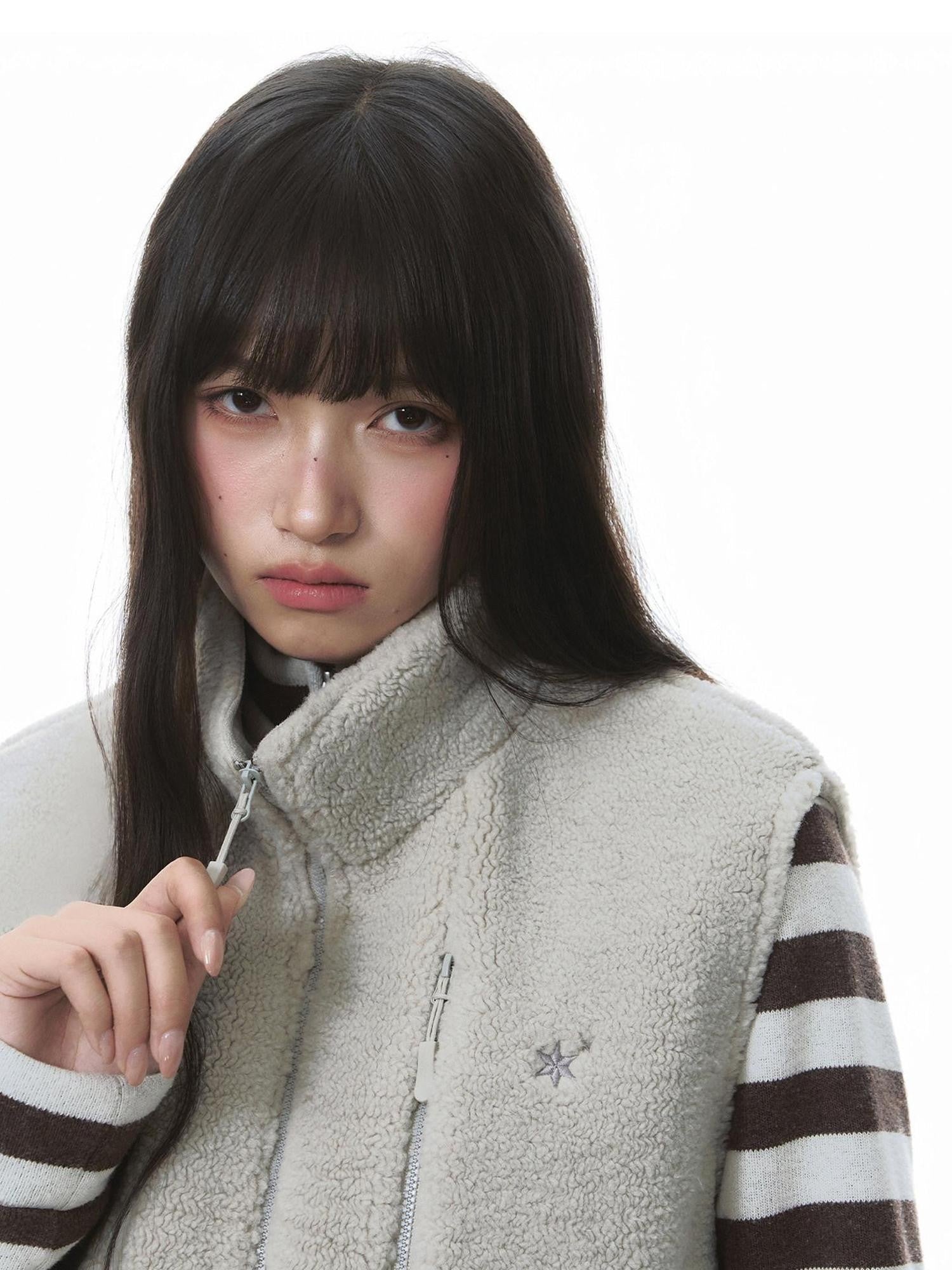 NAPSNAPS Light Gray Lambswool Patch Embroidered Stand Collar Women&