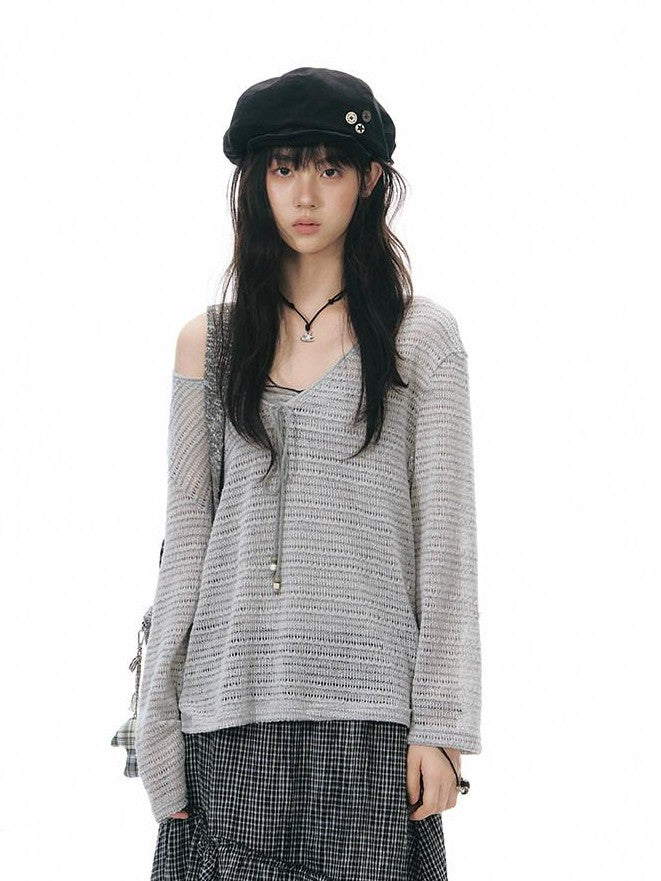 NAPSNAPS Light Gray Openwork V-neck Knit Women&