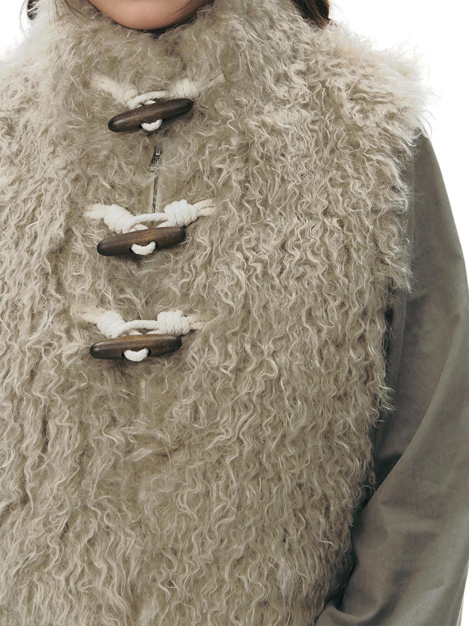 NAPSNAPS Long Pile Faux Fur Horn Toggle Stand Collar Short Women&