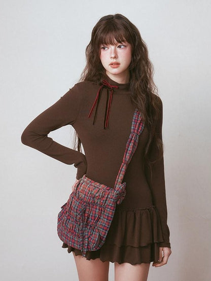 NAPSNAPS Ruffle Hem Pleated Slim Fit Turtleneck Women&