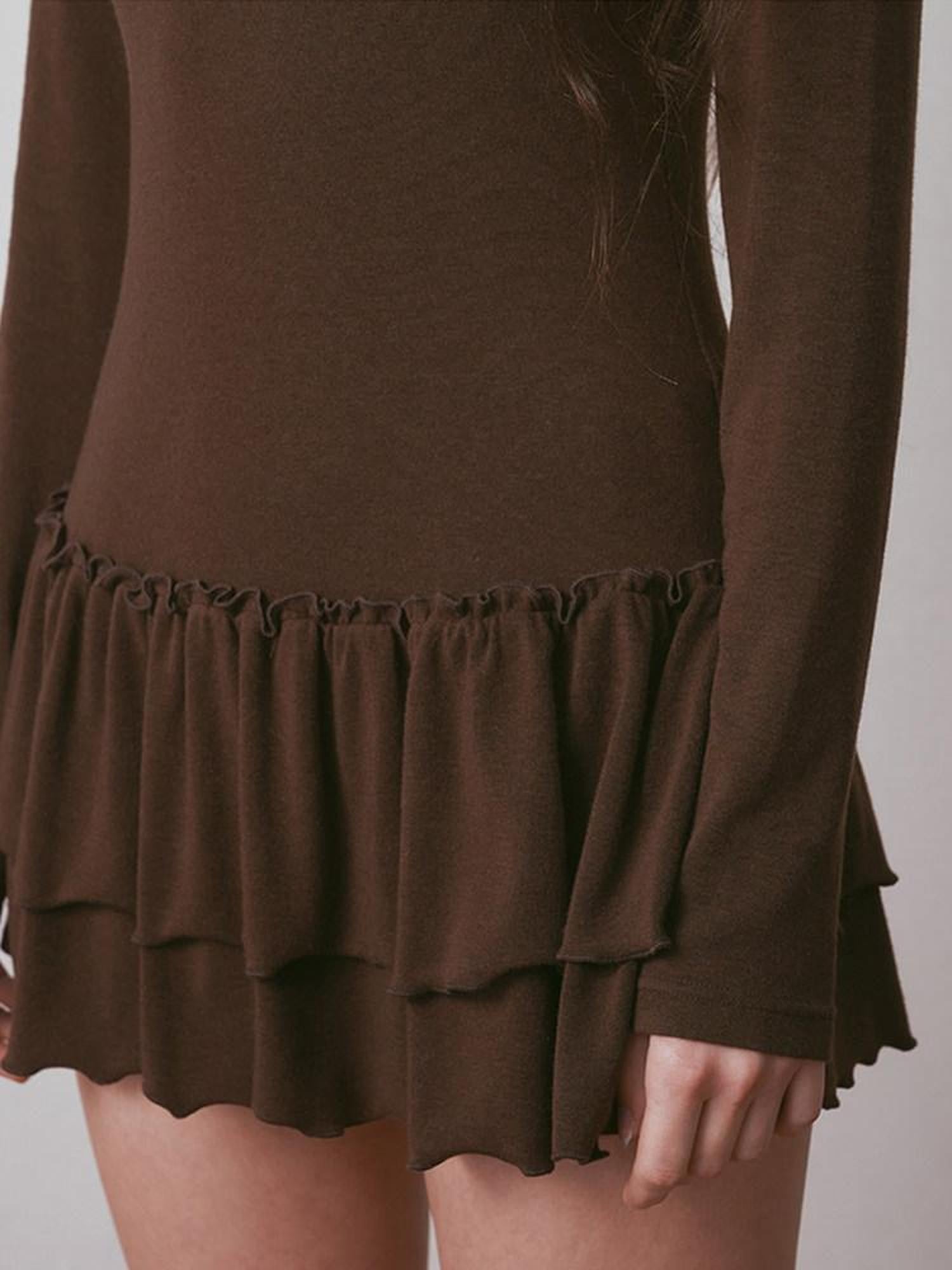 NAPSNAPS Ruffle Hem Pleated Slim Fit Turtleneck Women&